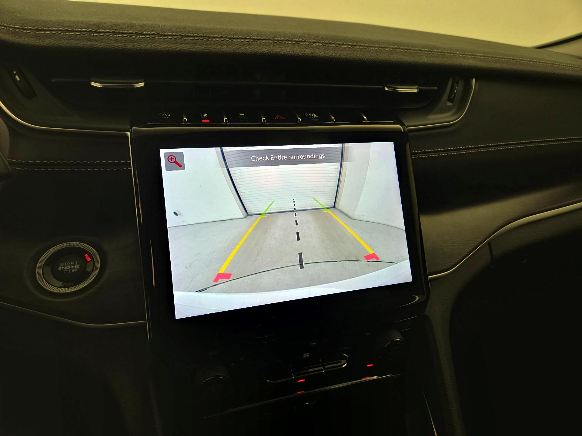 Thumbnail: 2023 Jeep Grand Cherokee - 15