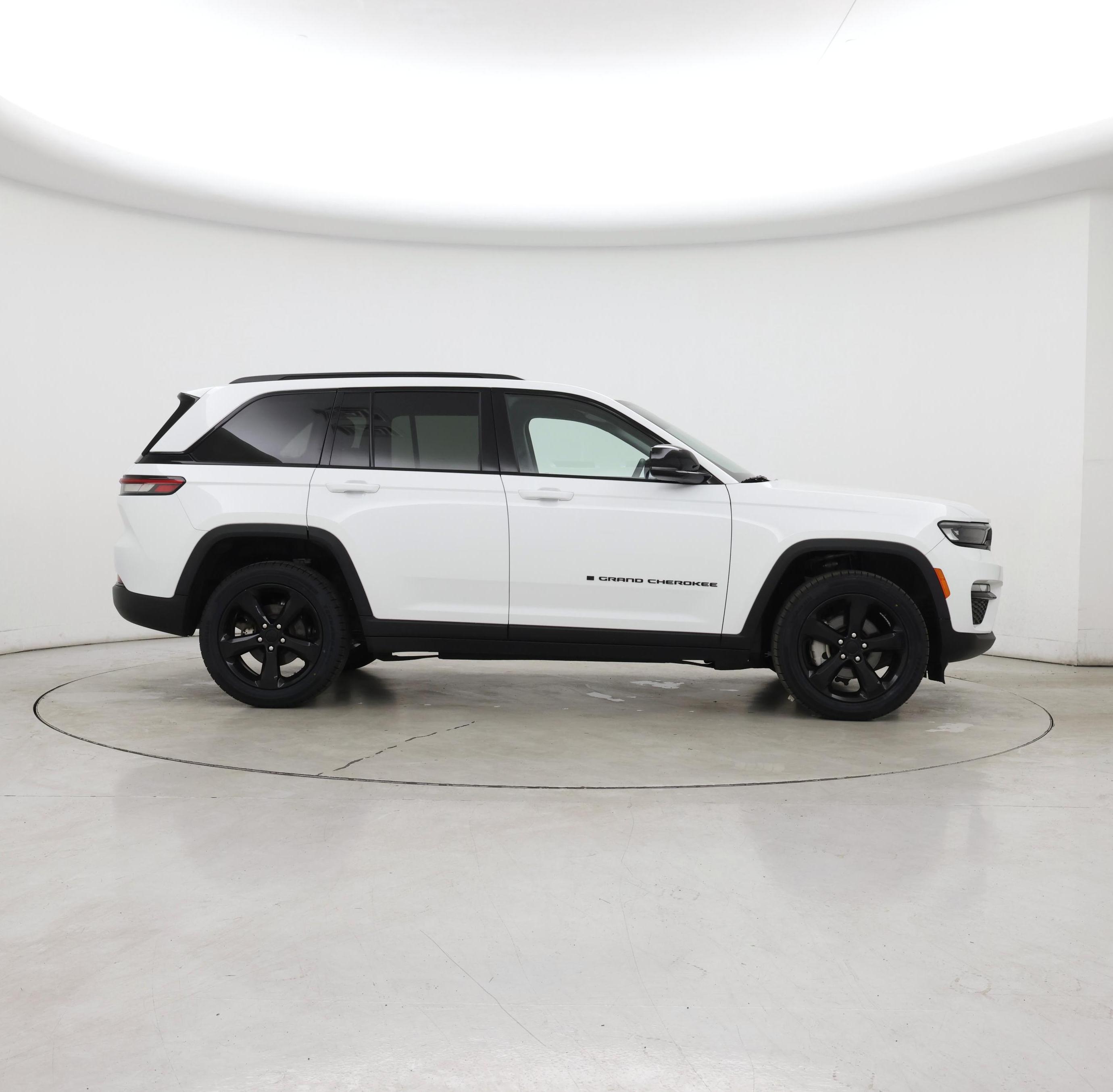 Thumbnail: 2023 Jeep Grand Cherokee - 7