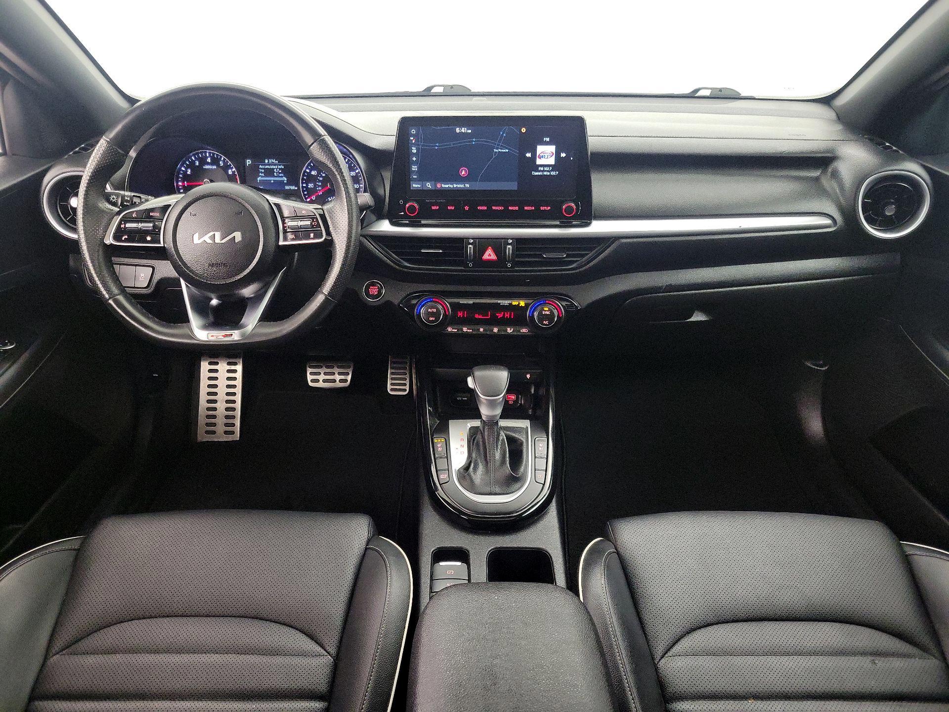 Thumbnail: 2023 Kia Forte - 9