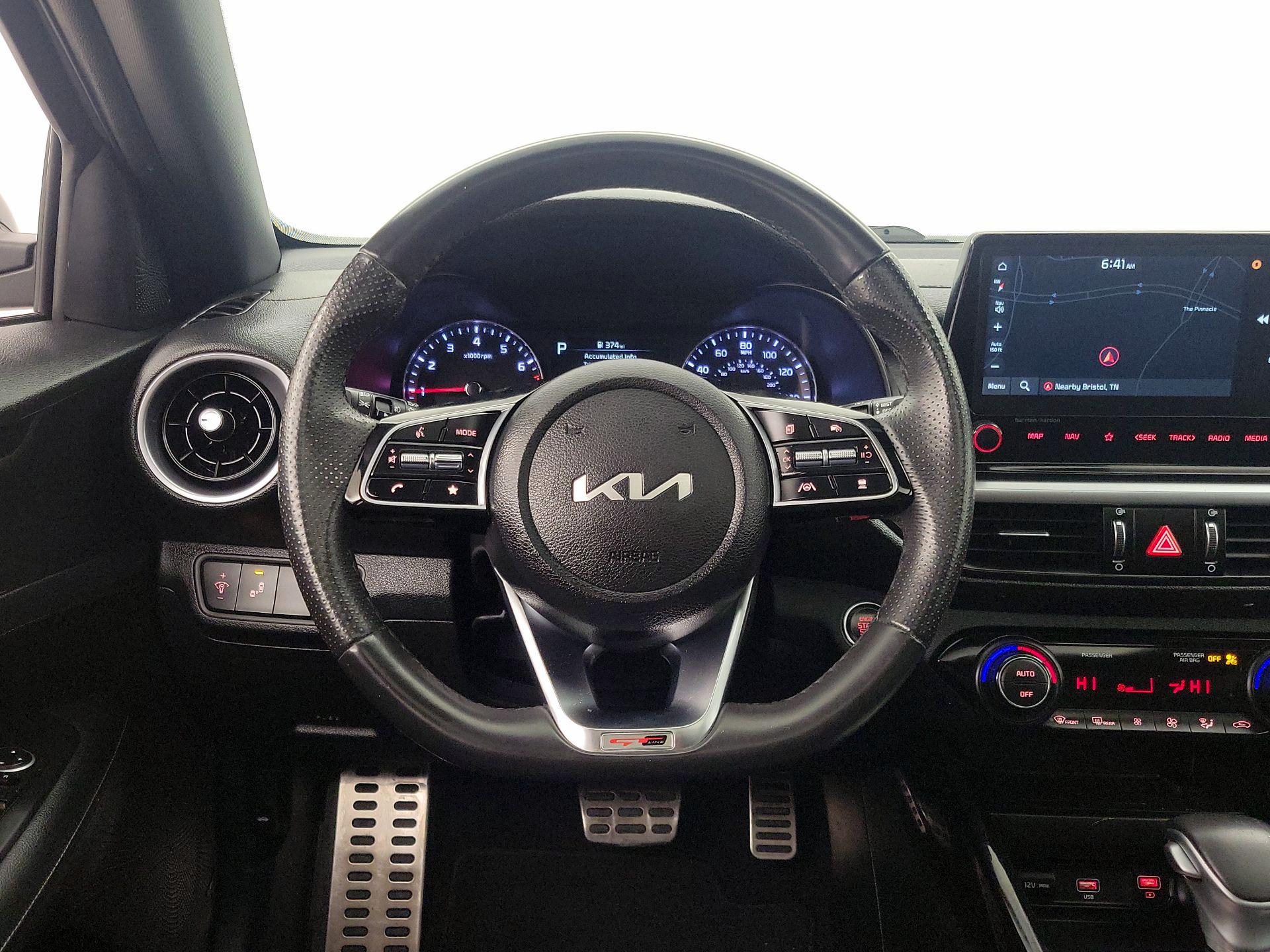 Thumbnail: 2023 Kia Forte - 10