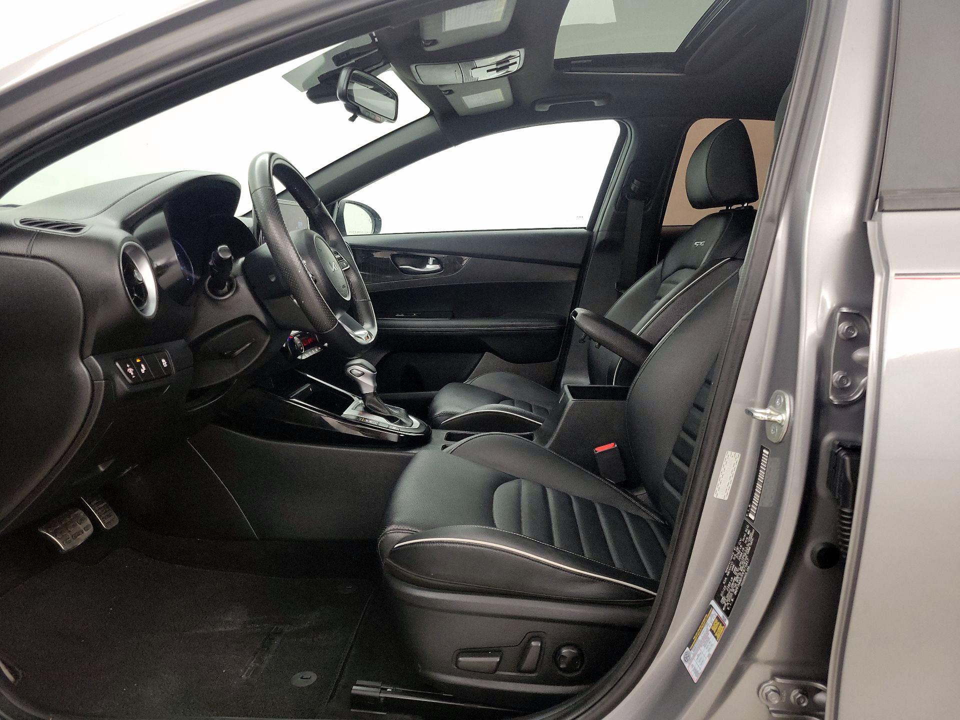 Thumbnail: 2023 Kia Forte - 11