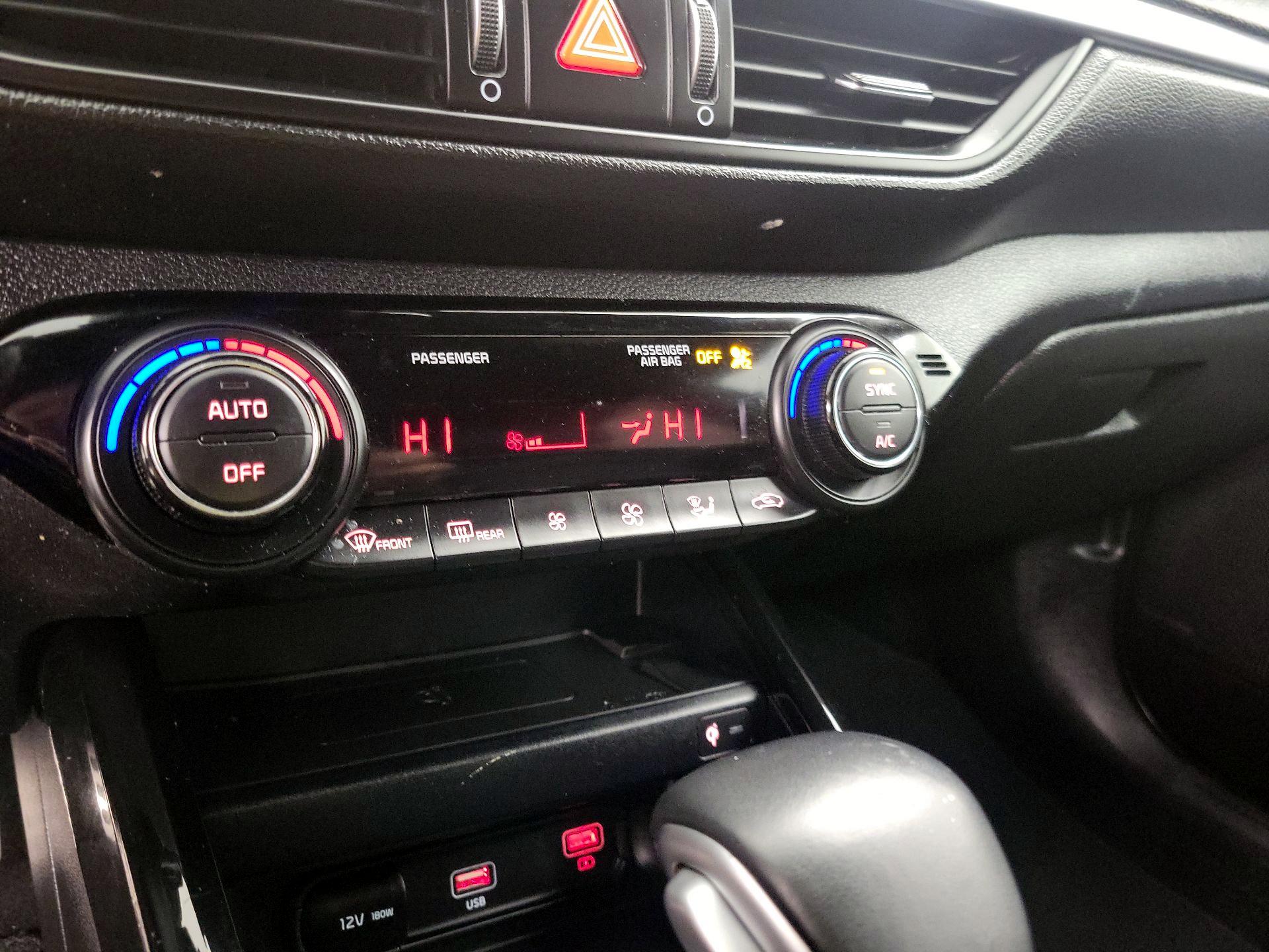 Thumbnail: 2023 Kia Forte - 17