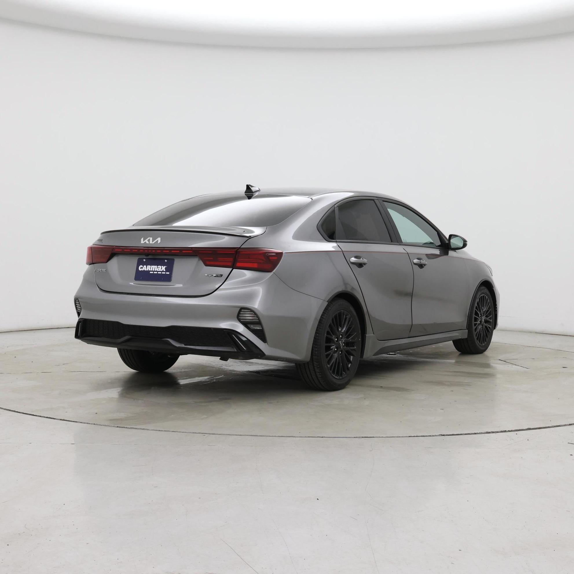 Thumbnail: 2023 Kia Forte - 8