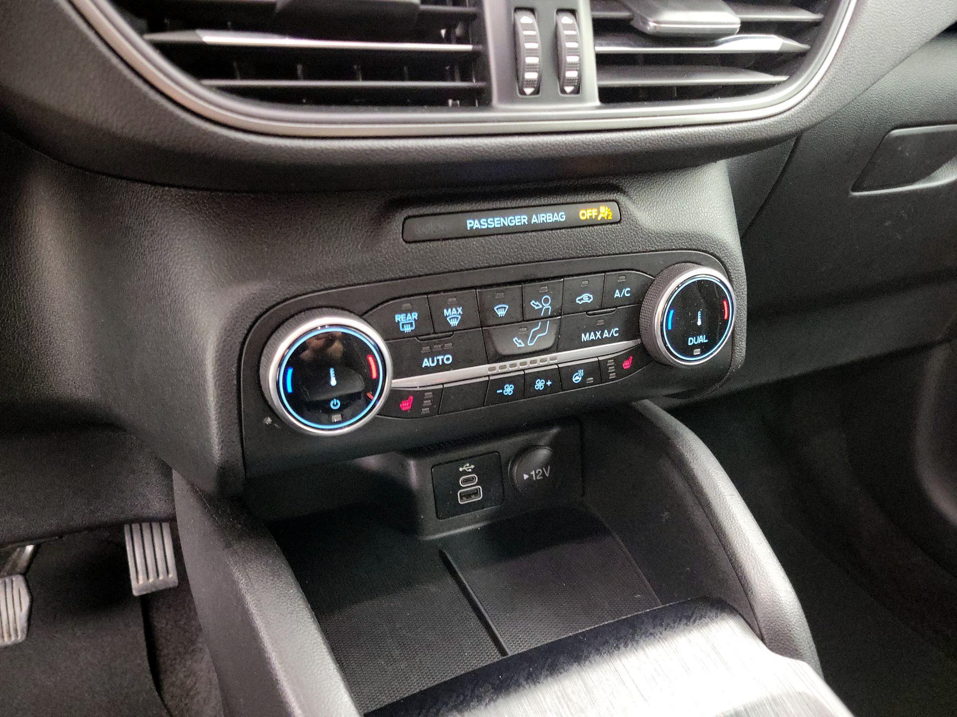 Thumbnail: 2024 Ford Escape - 16