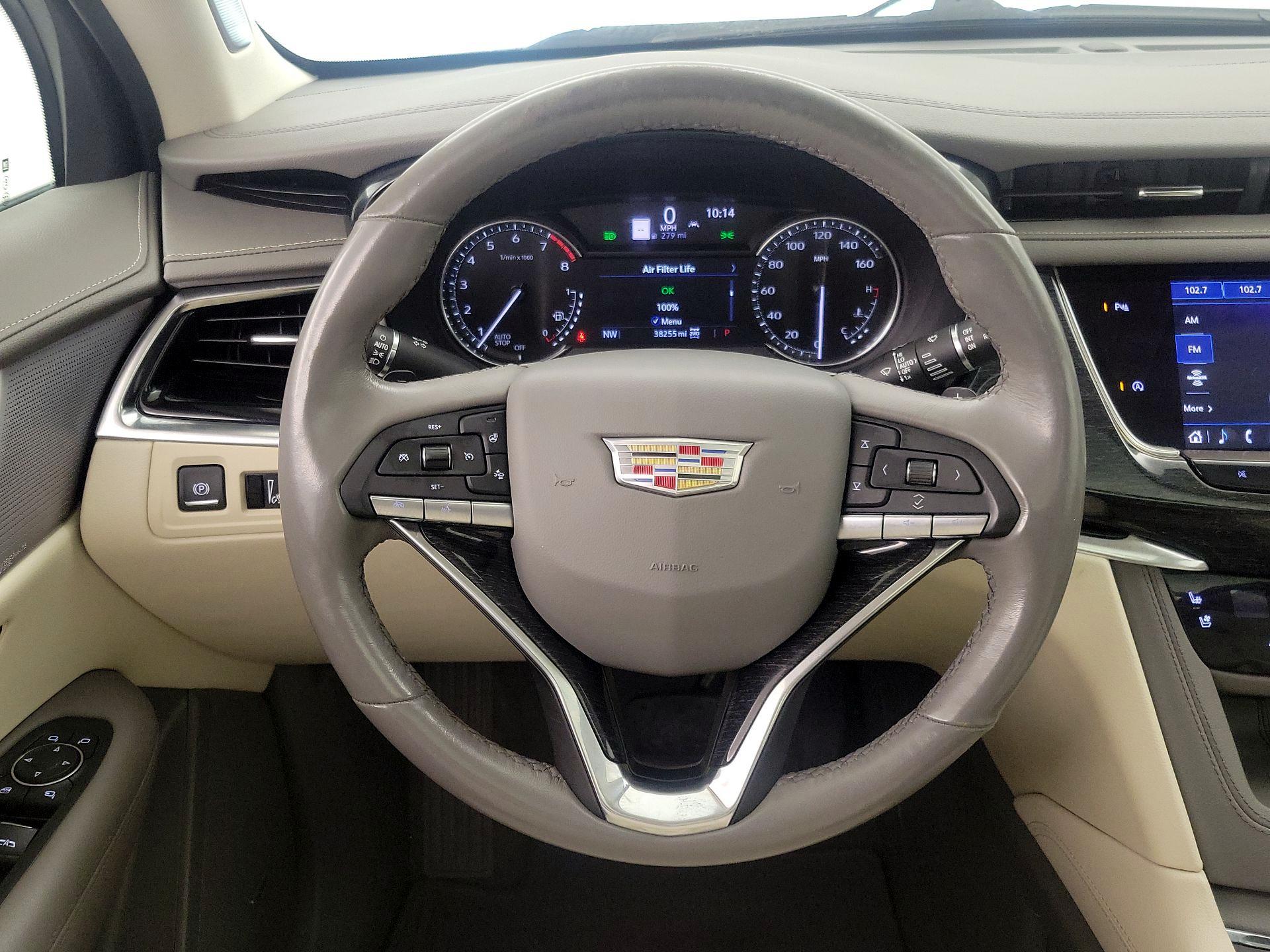 Thumbnail: 2022 Cadillac XT6 - 10