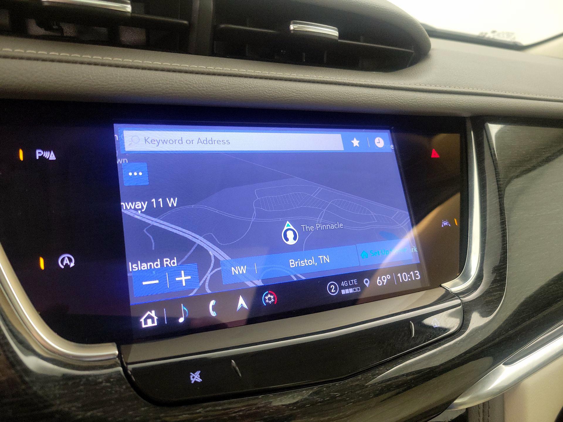 Thumbnail: 2022 Cadillac XT6 - 14