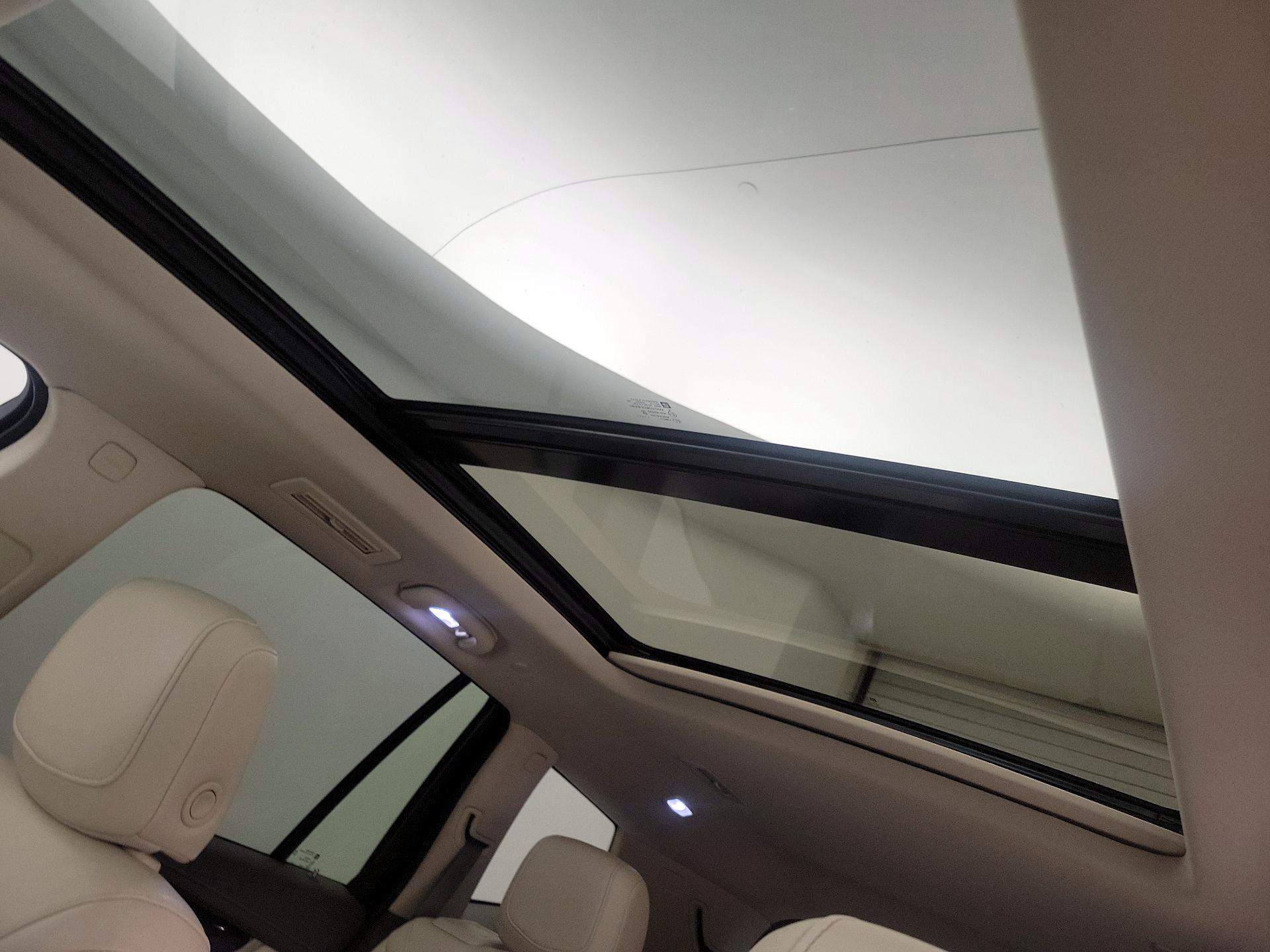 Thumbnail: 2022 Cadillac XT6 - 20