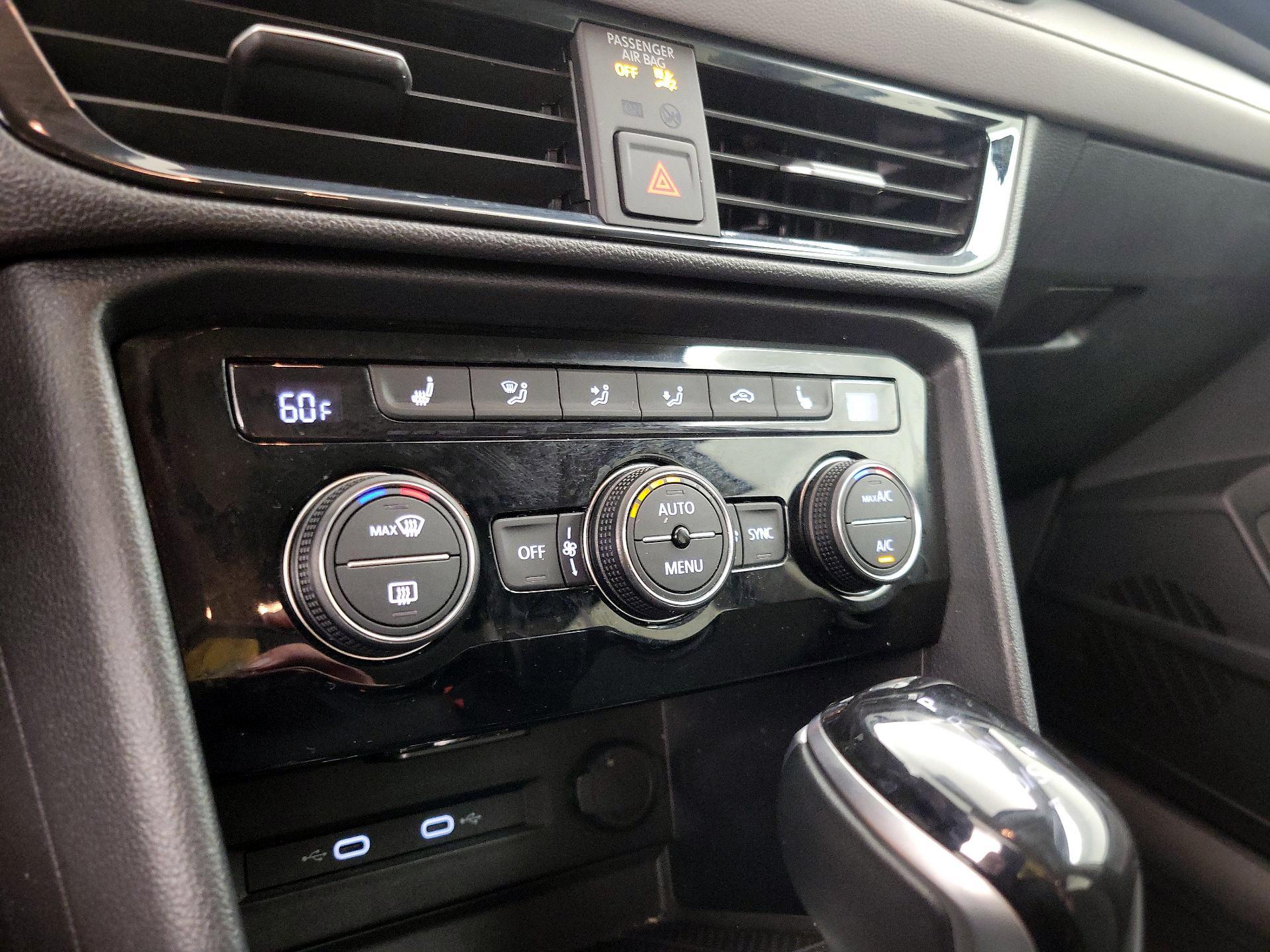 Thumbnail: 2024 Volkswagen Taos - 16