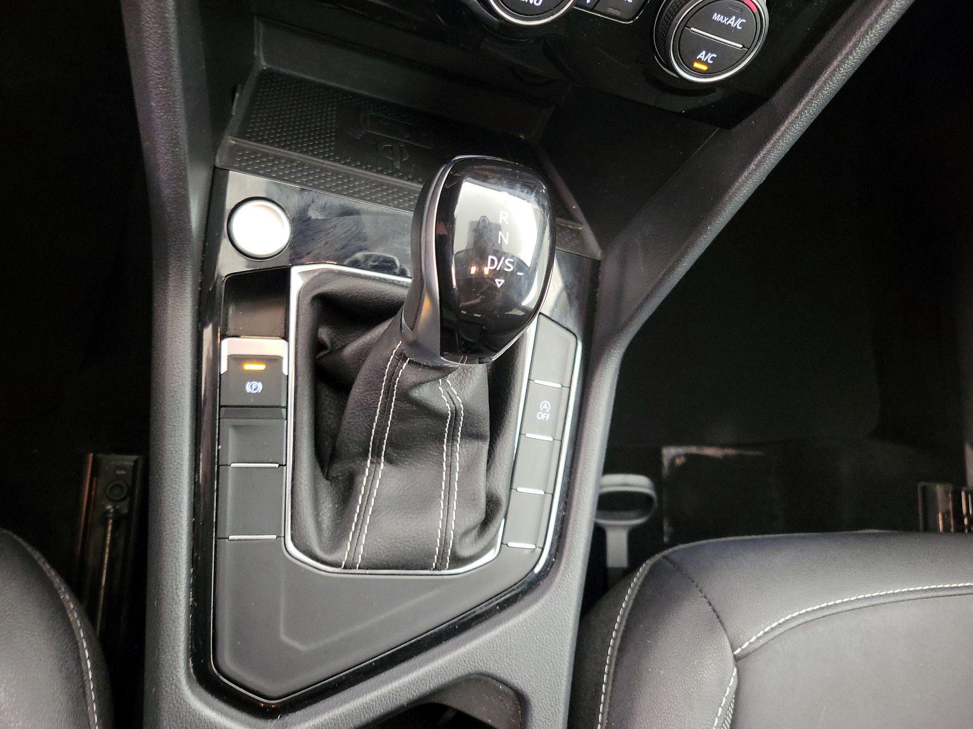 Thumbnail: 2024 Volkswagen Taos - 17