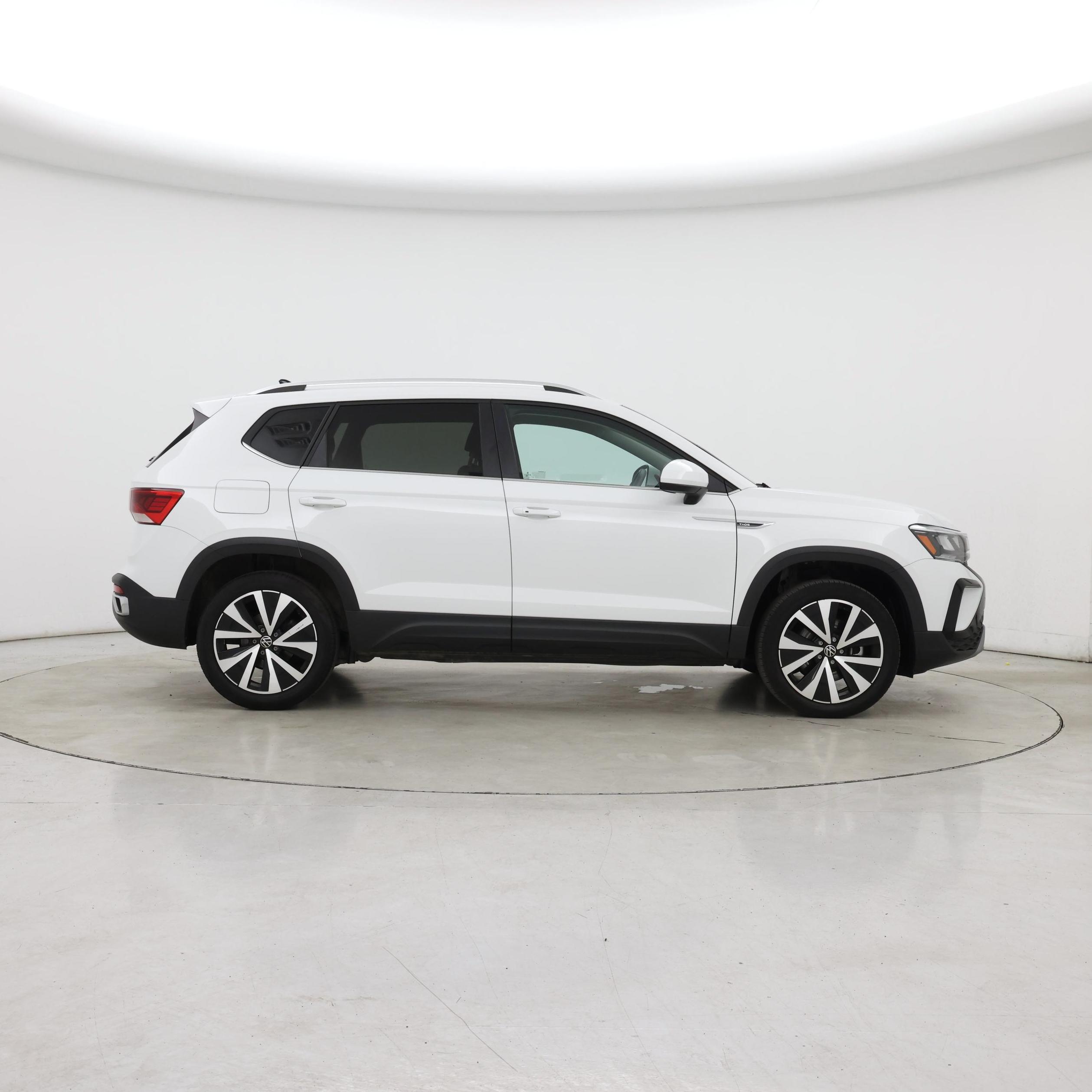 Thumbnail: 2024 Volkswagen Taos - 7