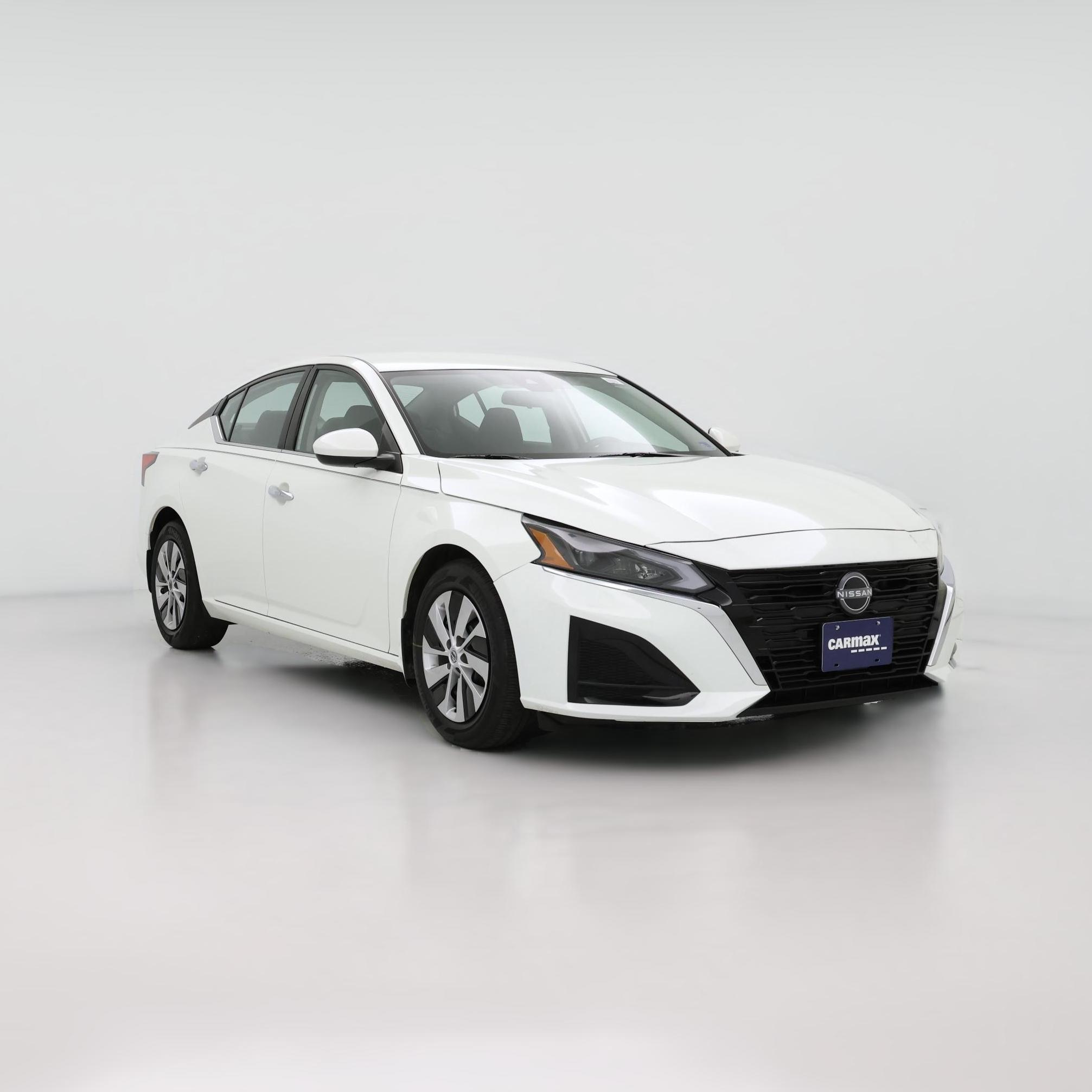 Thumbnail: 2023 Nissan Altima - 1