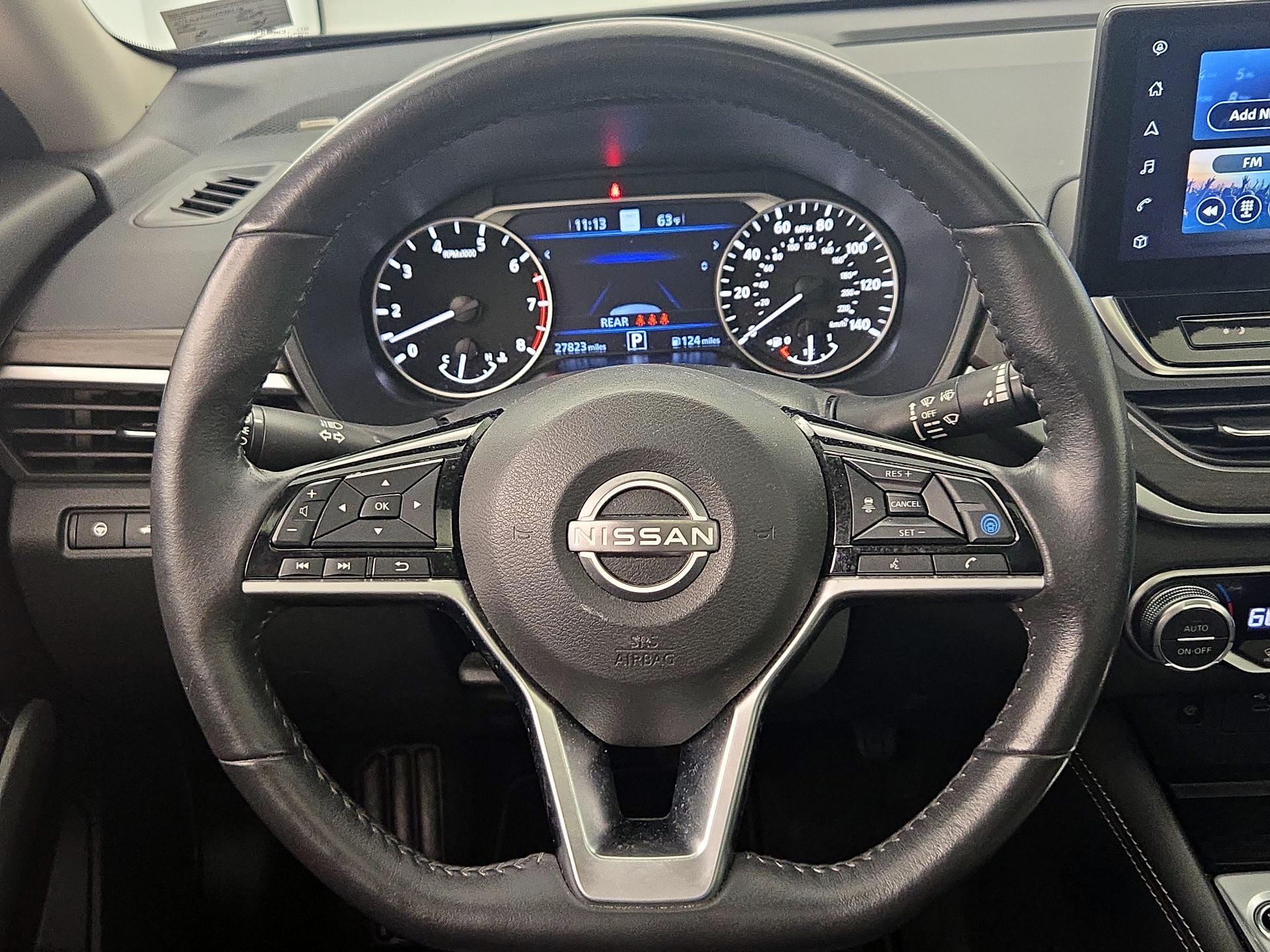 Thumbnail: 2023 Nissan Altima - 10