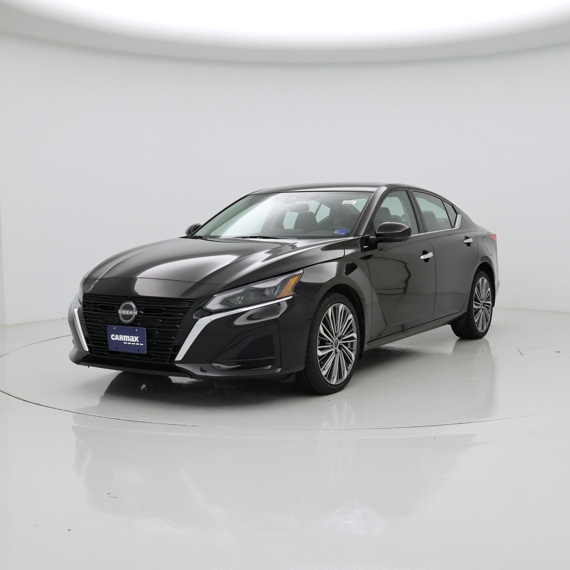 Thumbnail: 2023 Nissan Altima - 4