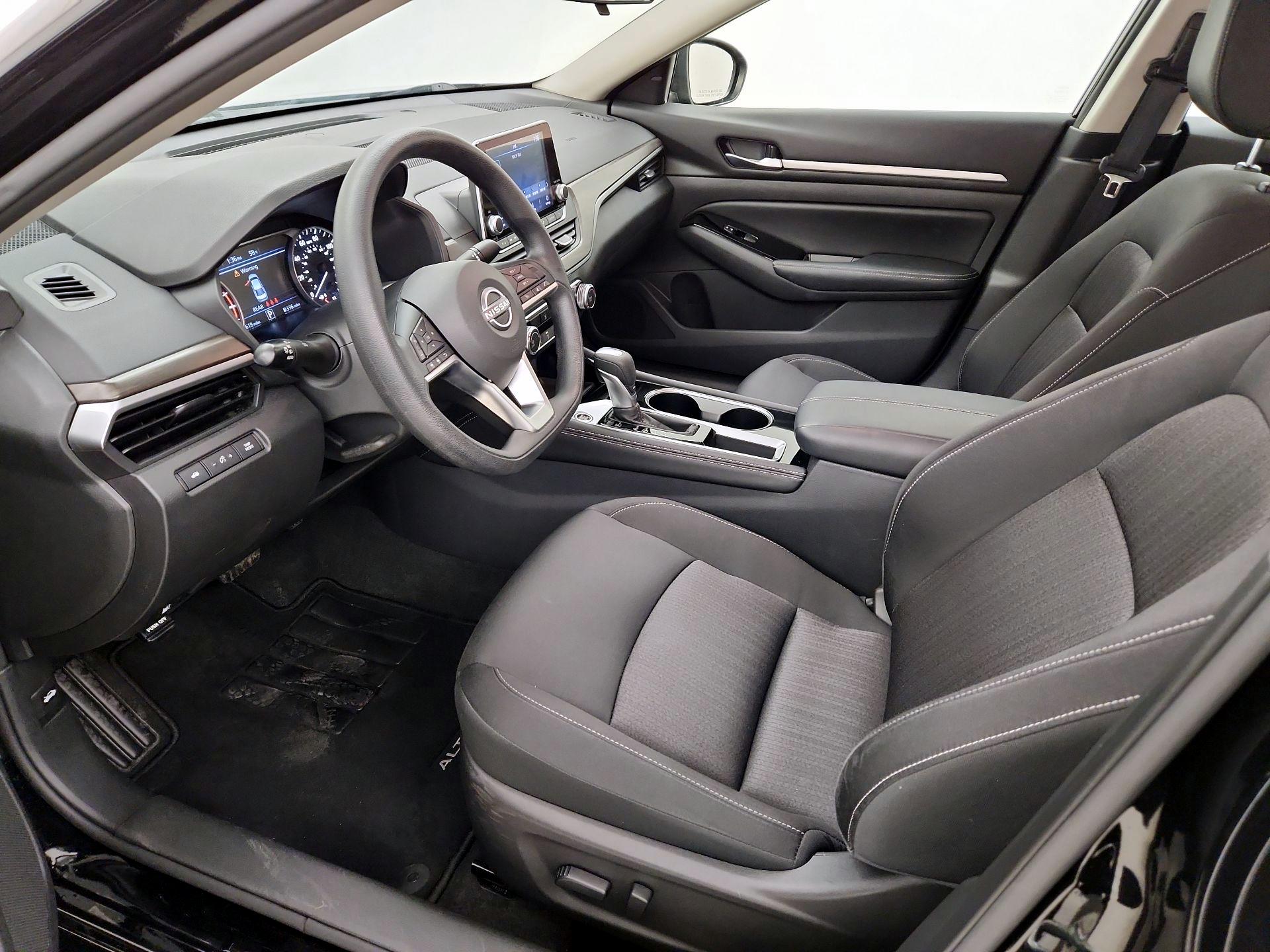 Thumbnail: 2023 Nissan Altima - 9