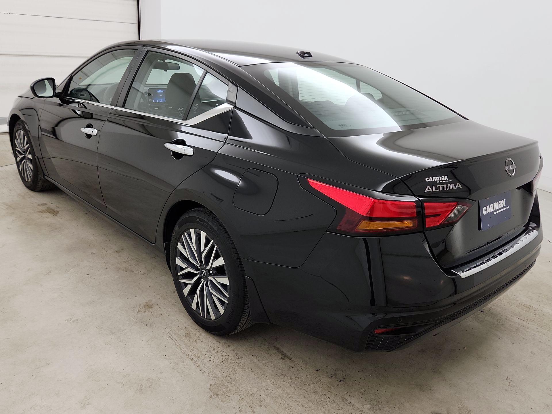 Thumbnail: 2023 Nissan Altima - 7