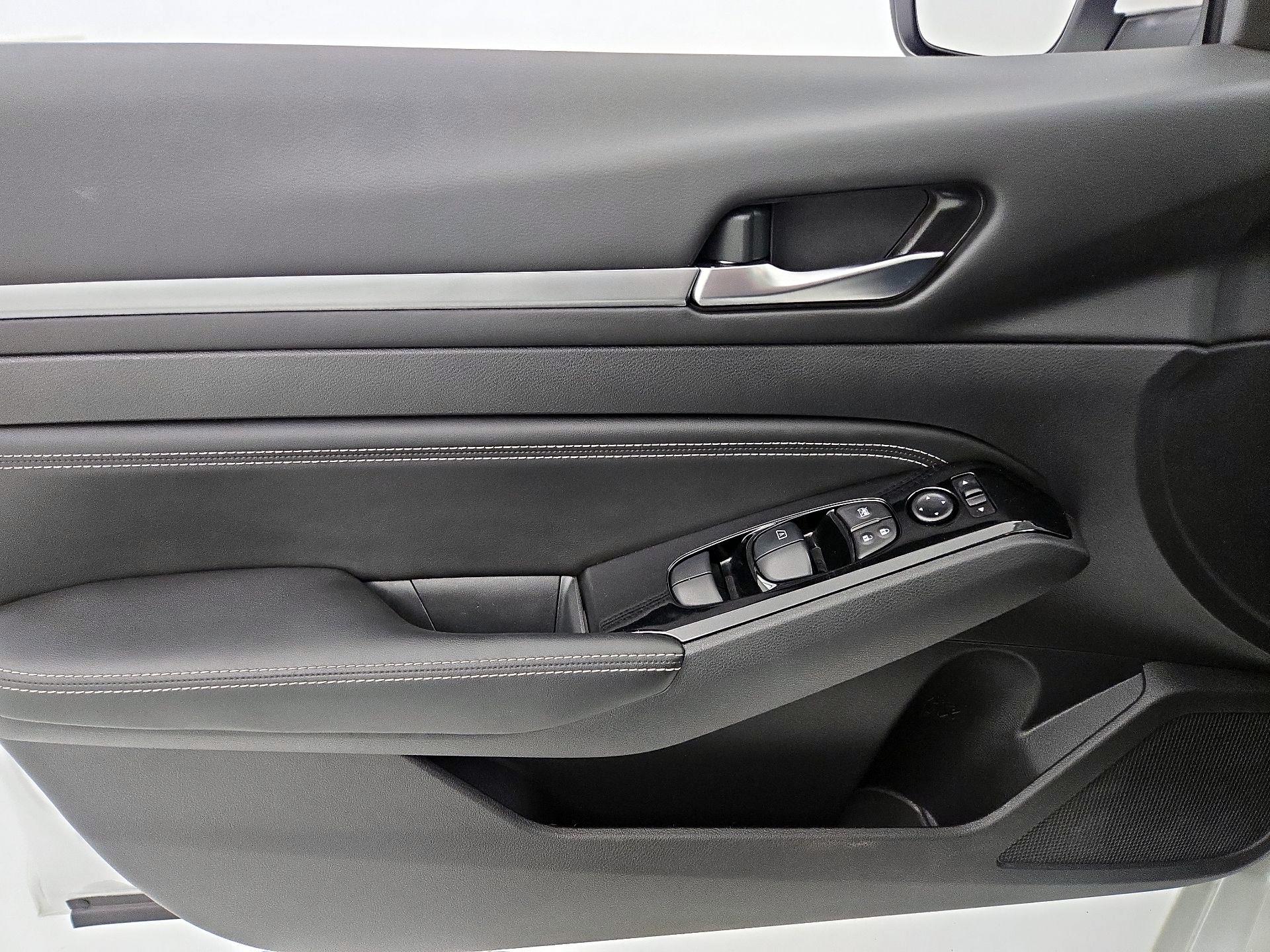 Thumbnail: 2023 Nissan Altima - 12