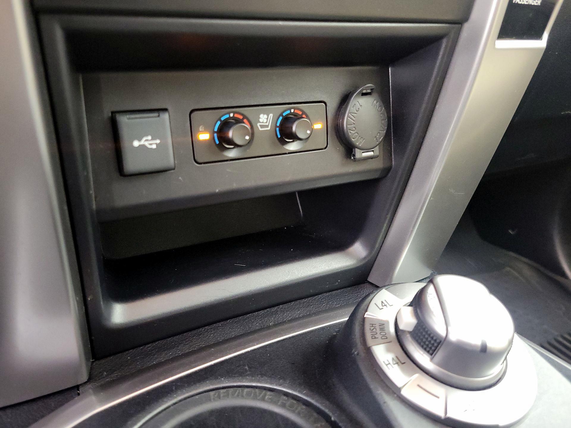 Thumbnail: 2021 Toyota 4Runner - 18