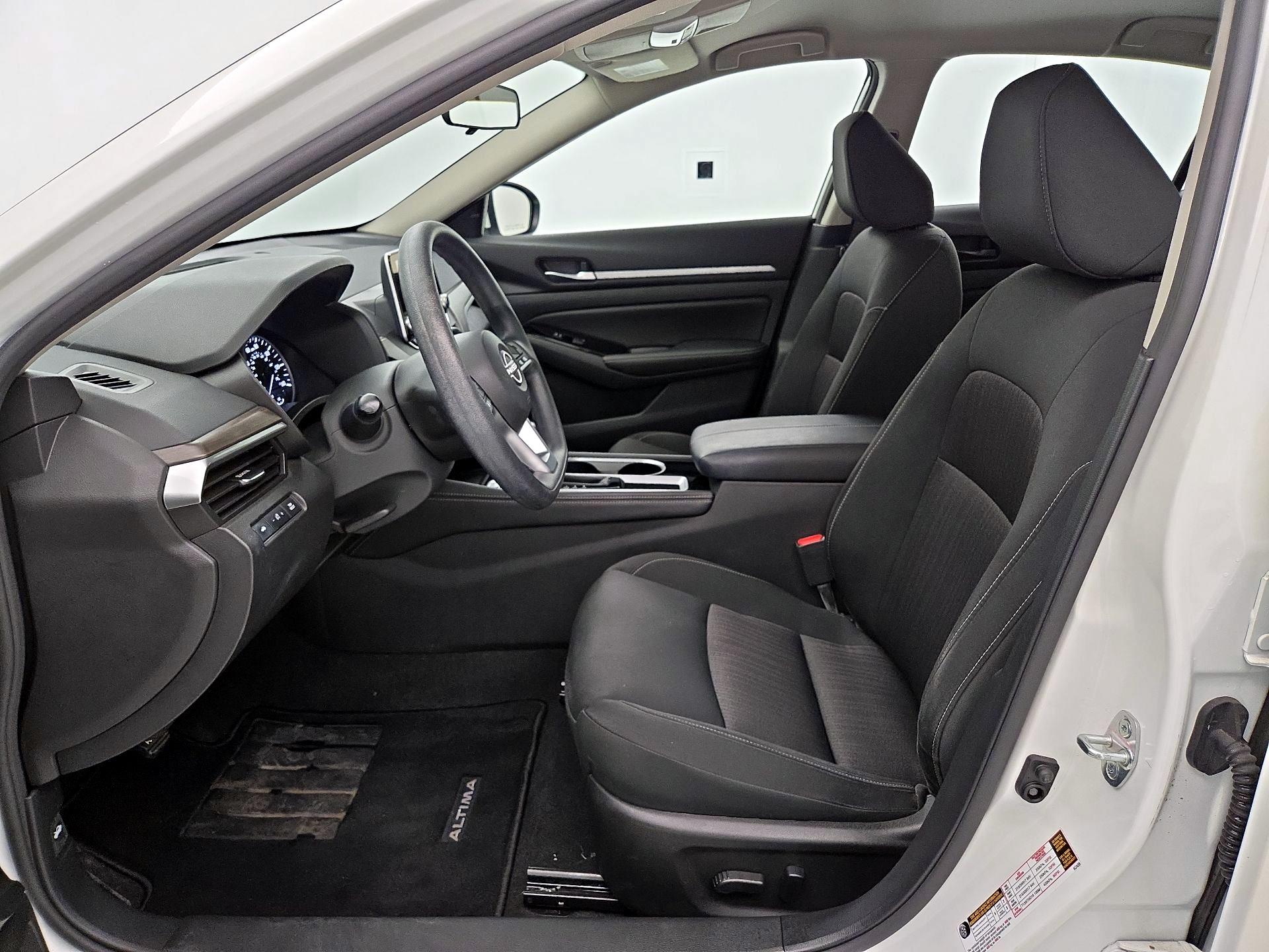 Thumbnail: 2023 Nissan Altima - 11