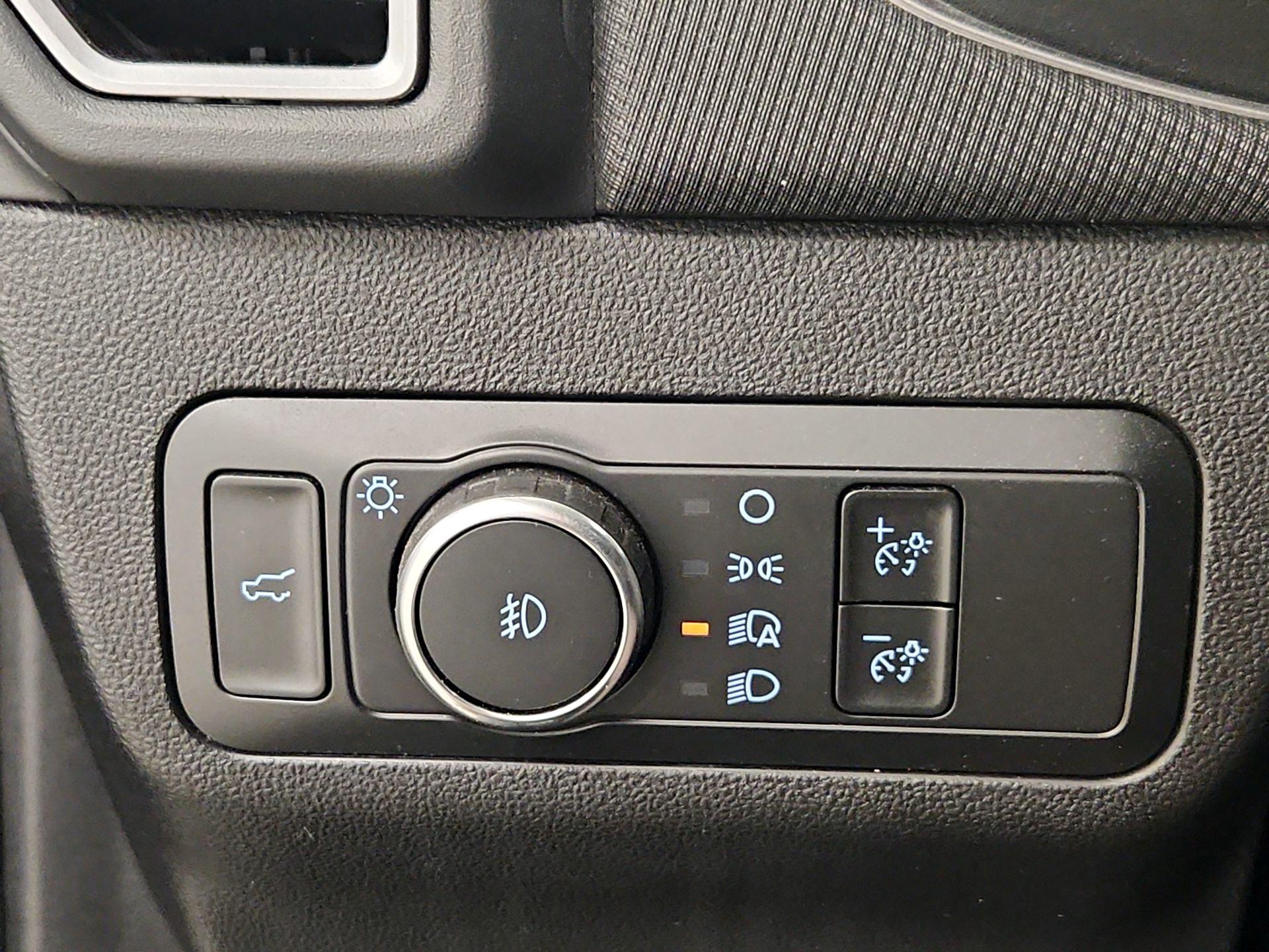 Thumbnail: 2021 Ford Bronco Sport - 11