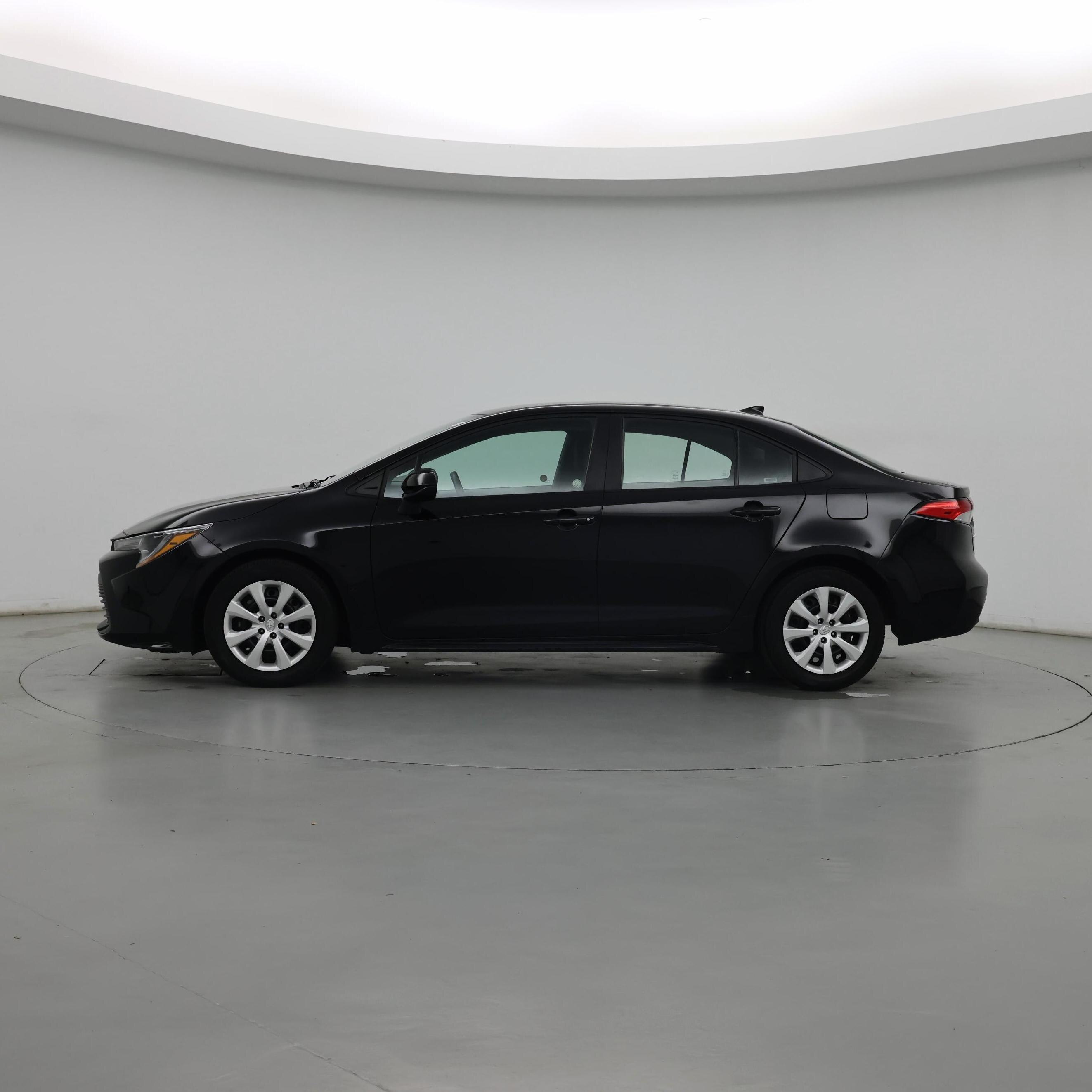 Thumbnail: 2024 Toyota Corolla - 3