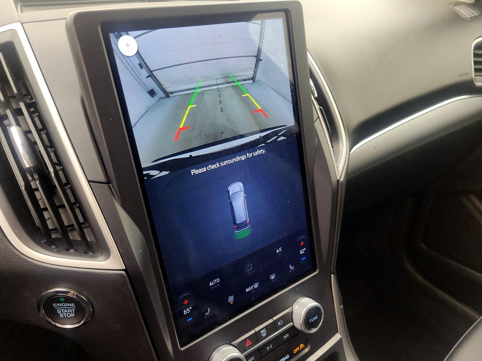 Thumbnail: 2021 Ford Edge - 15