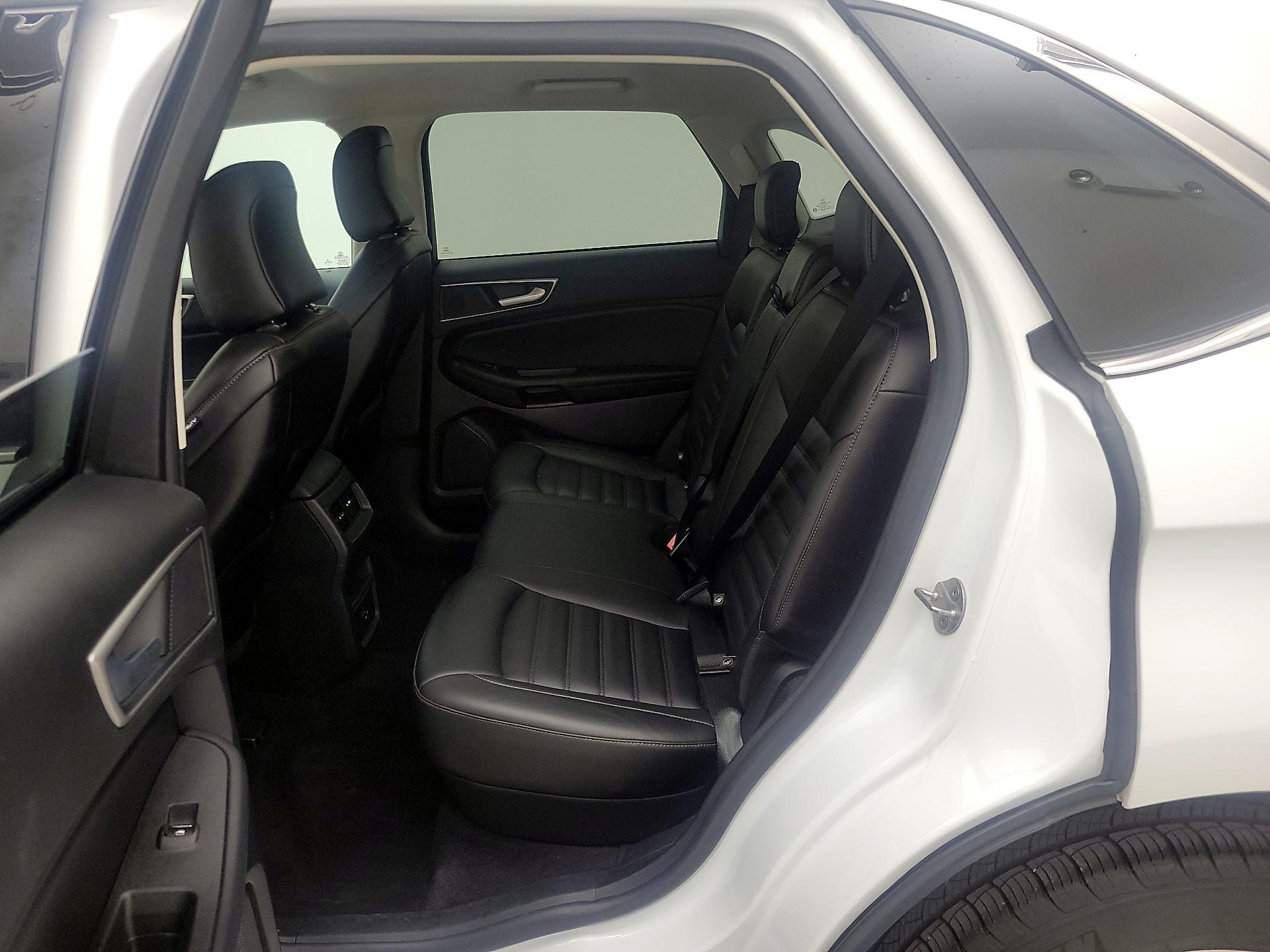 Thumbnail: 2021 Ford Edge - 20