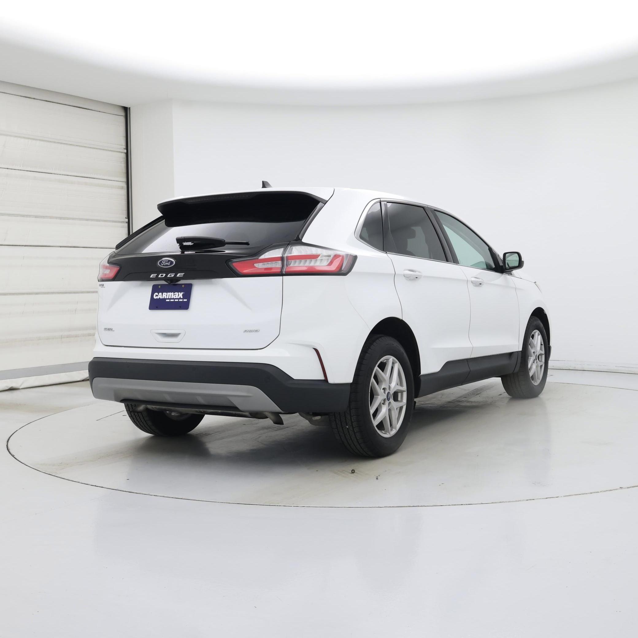 Thumbnail: 2021 Ford Edge - 8