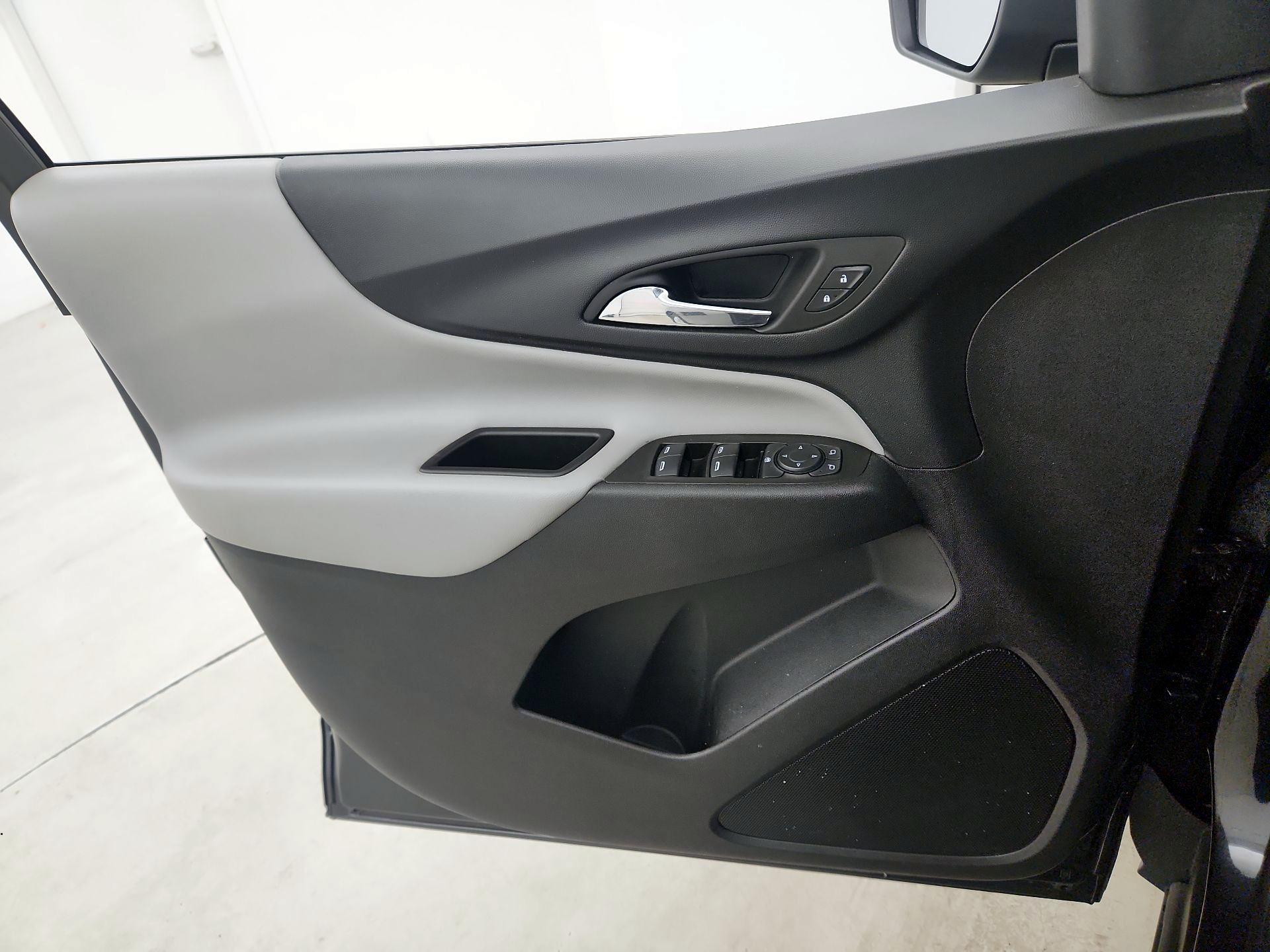 Thumbnail: 2022 Chevrolet Equinox - 12