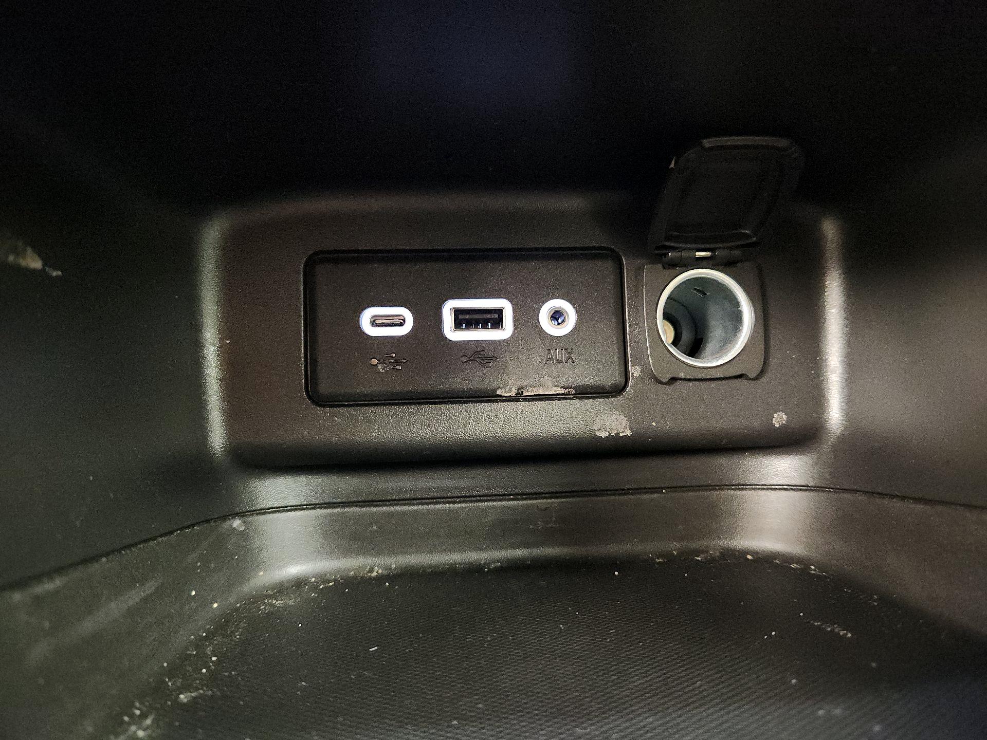 Thumbnail: 2022 Chevrolet Equinox - 18