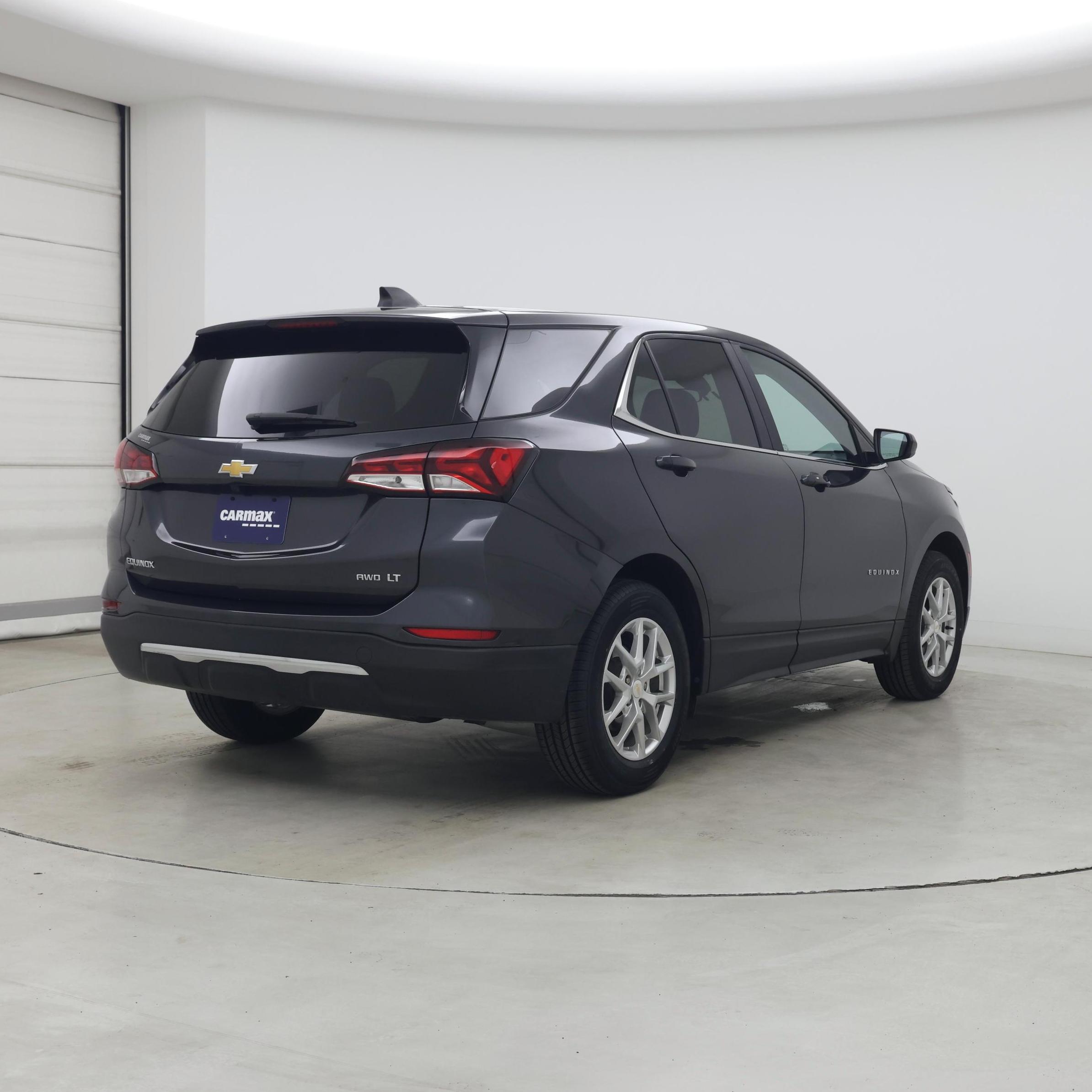 Thumbnail: 2022 Chevrolet Equinox - 8