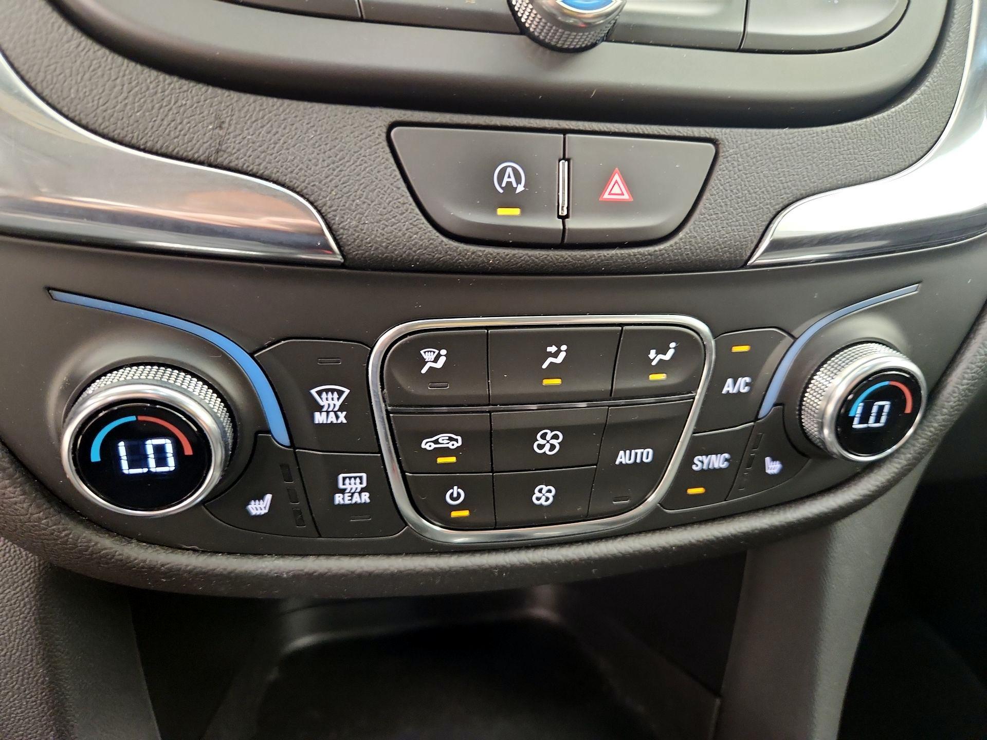 Thumbnail: 2022 Chevrolet Equinox - 17