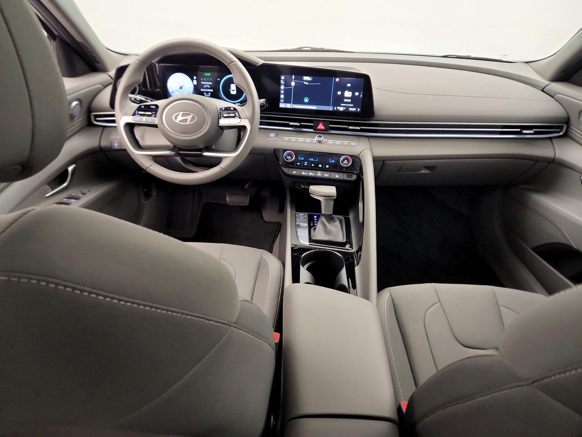 Thumbnail: 2025 Hyundai Elantra - 9