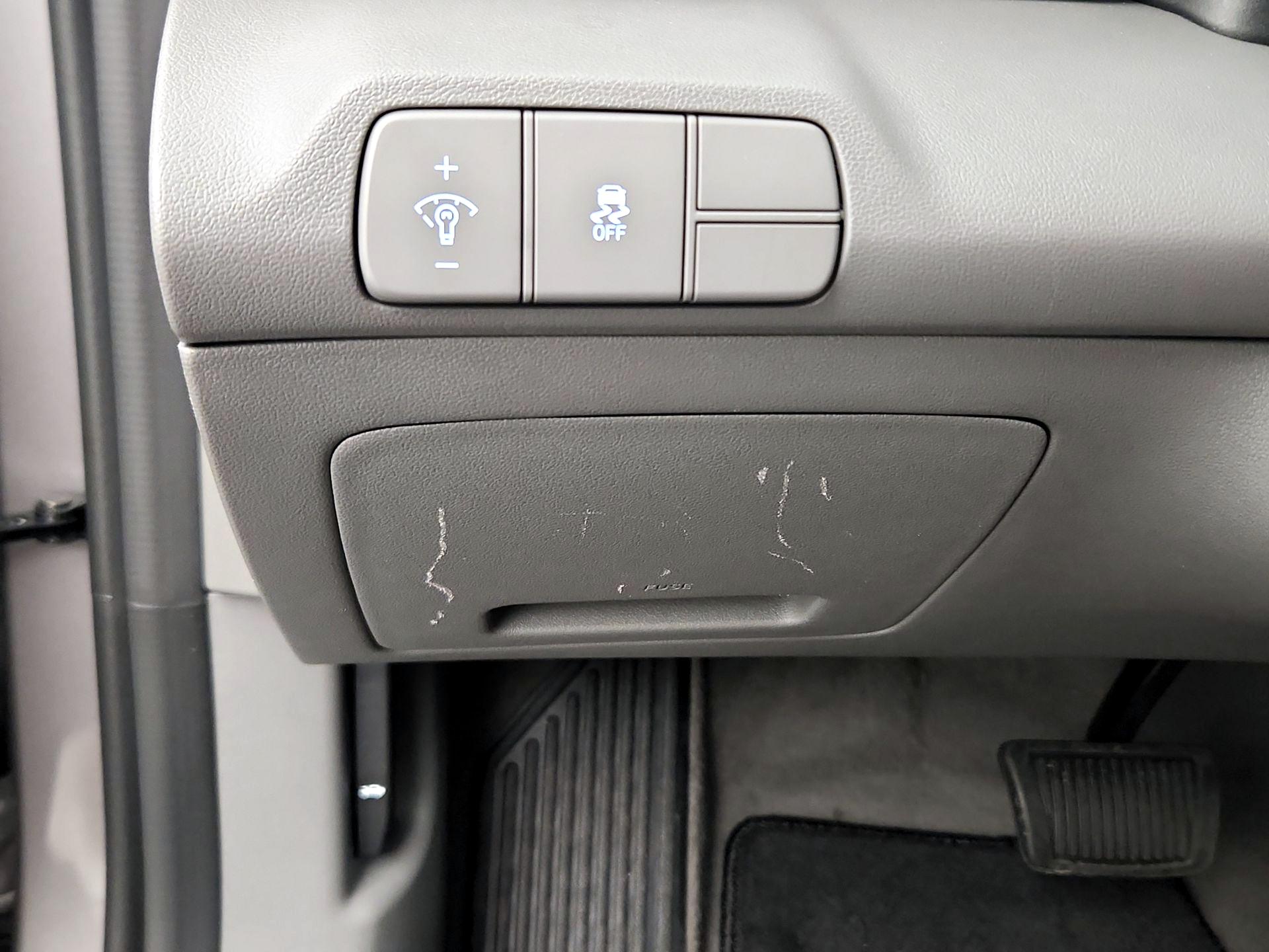 Thumbnail: 2025 Hyundai Elantra - 13