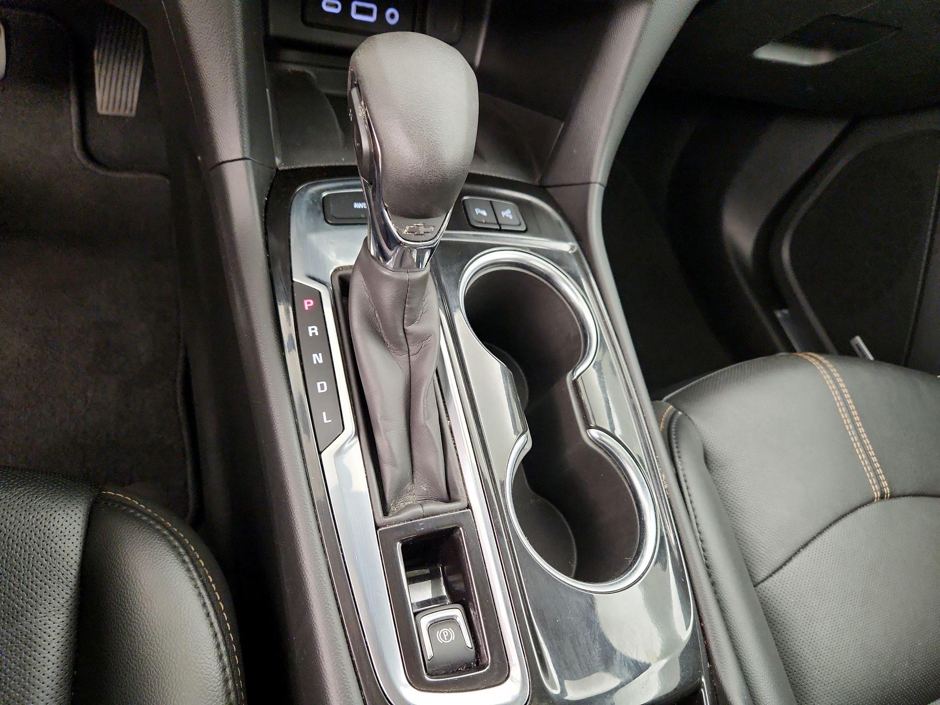 Thumbnail: 2022 Chevrolet Equinox - 18