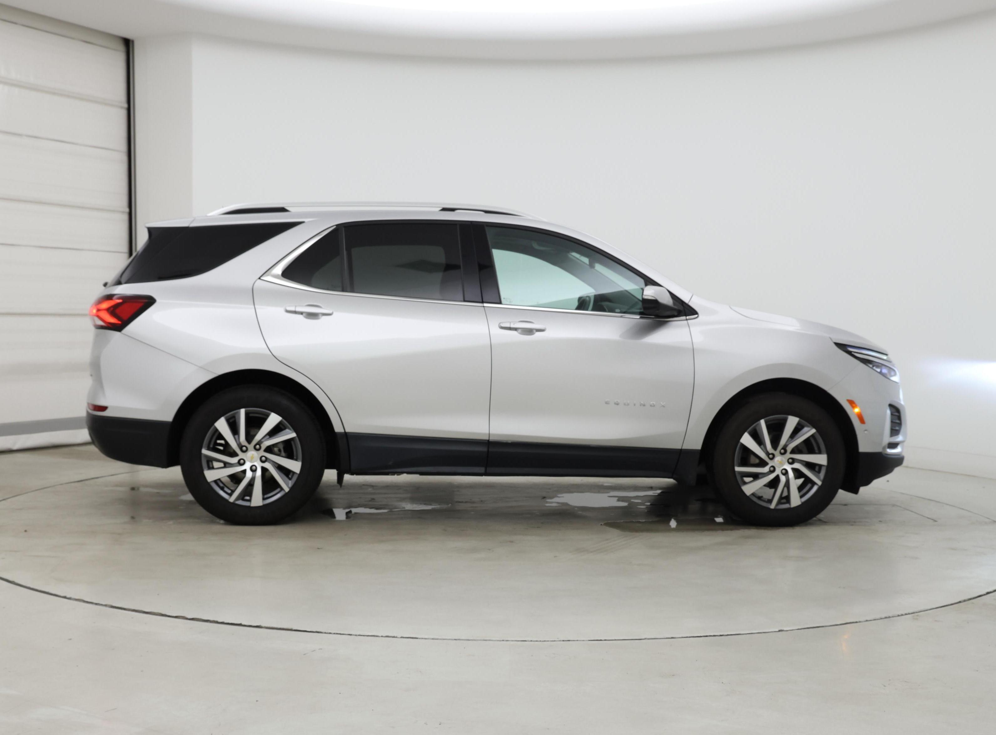 Thumbnail: 2022 Chevrolet Equinox - 7