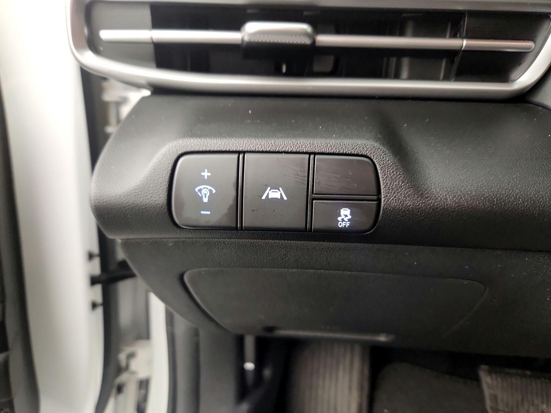 Thumbnail: 2023 Hyundai Elantra - 13