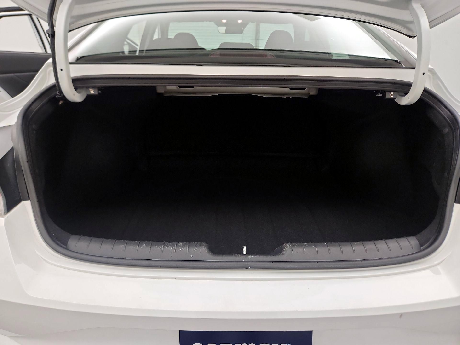 Thumbnail: 2023 Hyundai Elantra - 20