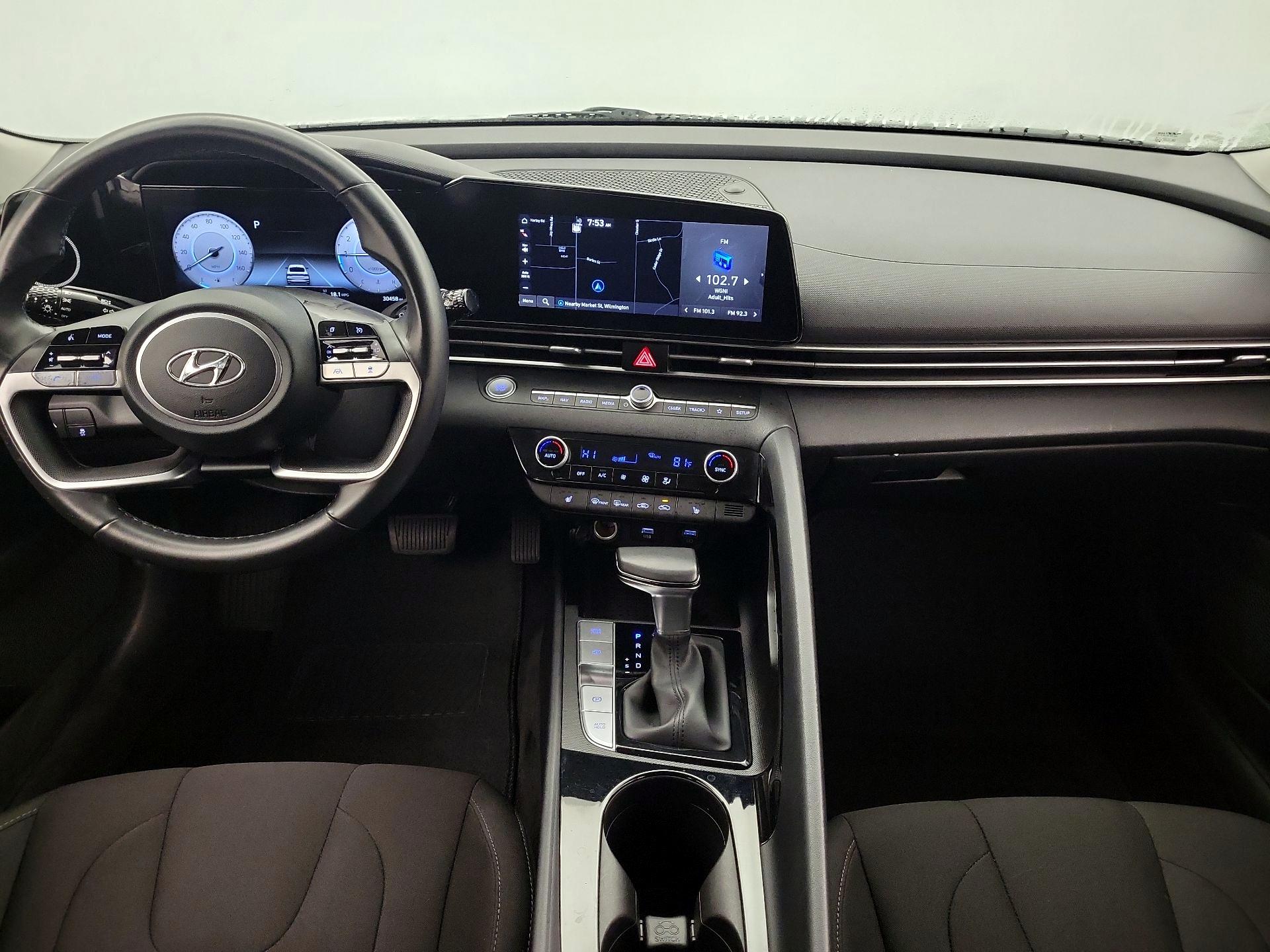 Thumbnail: 2023 Hyundai Elantra - 9