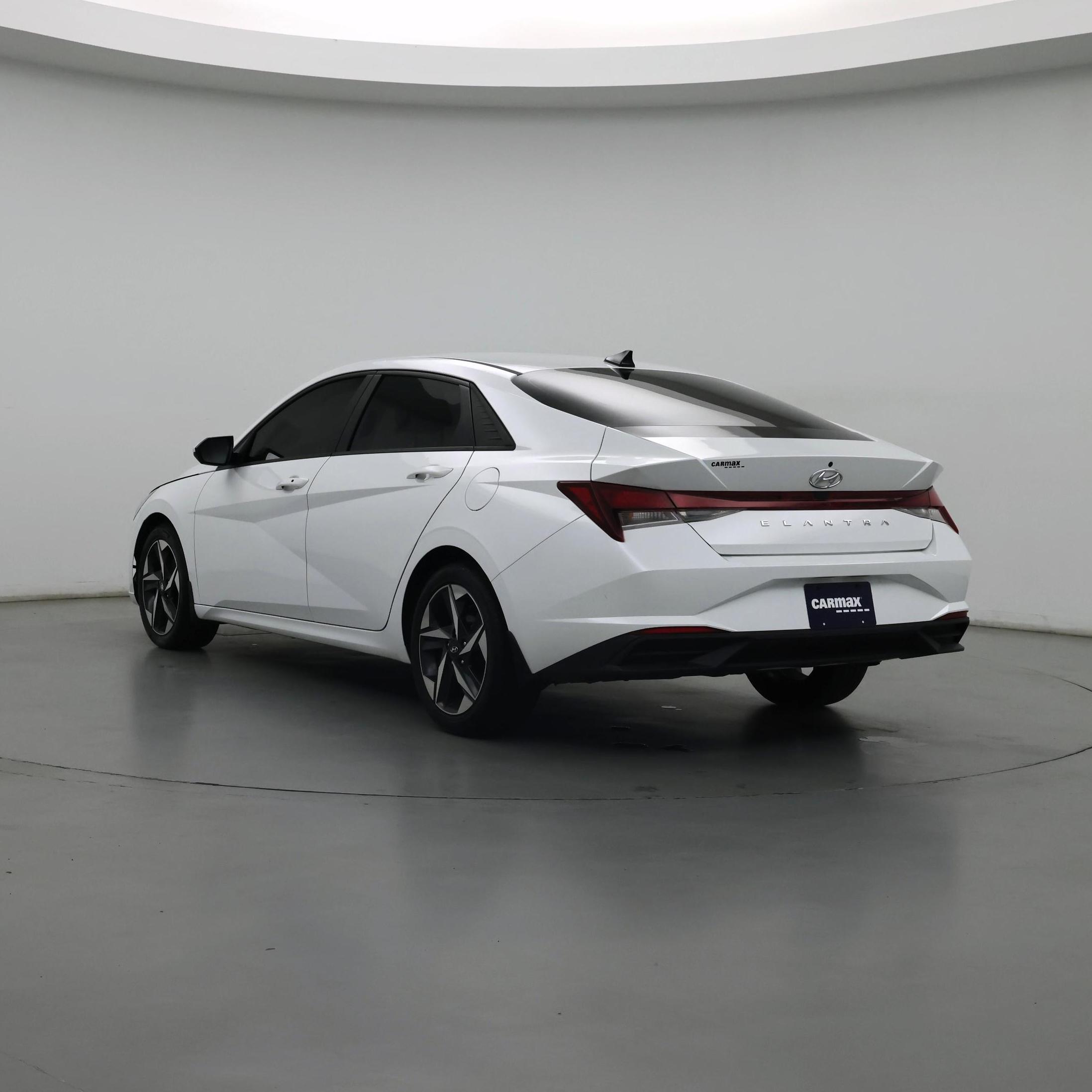 Thumbnail: 2023 Hyundai Elantra - 2