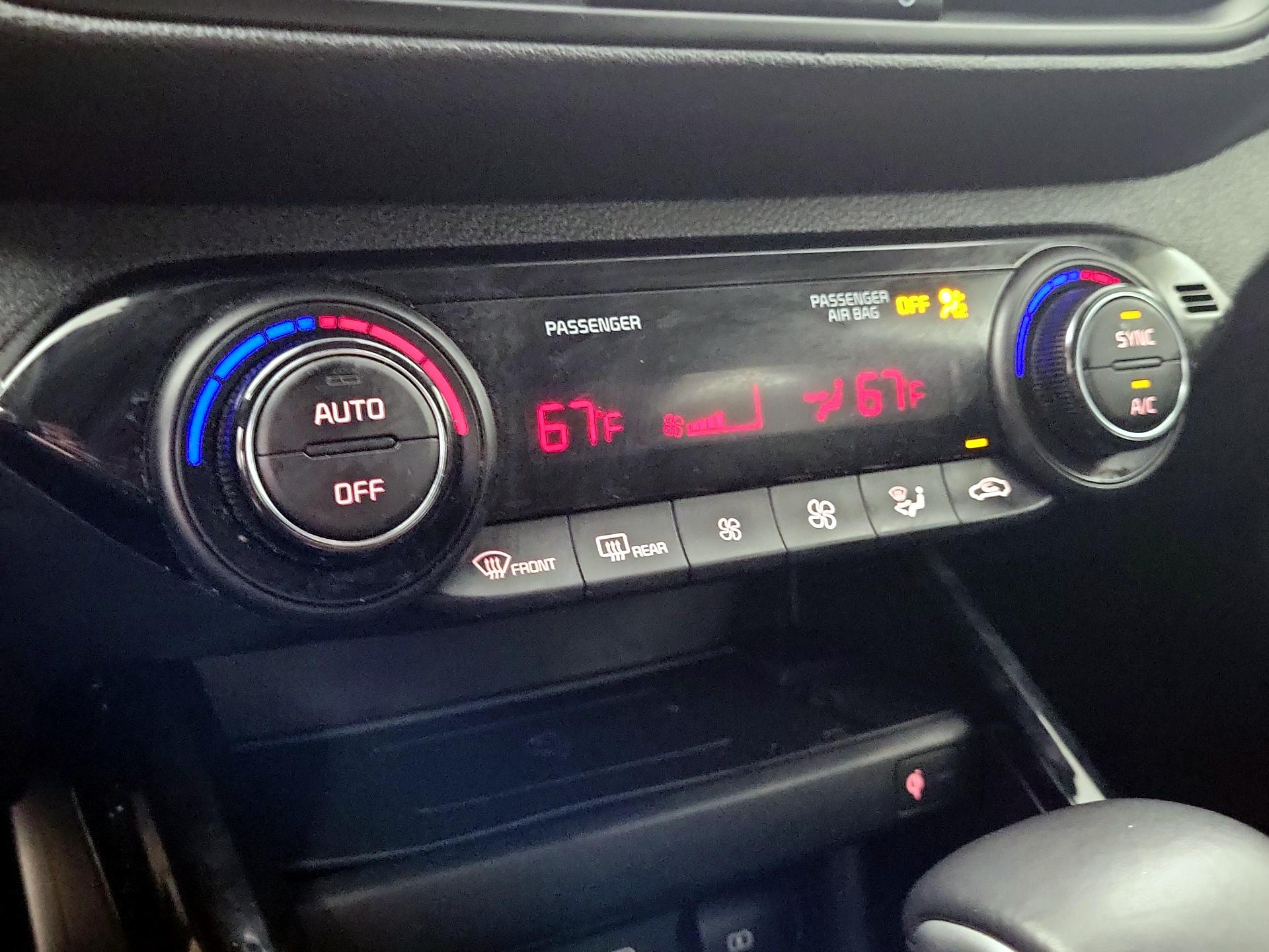 Thumbnail: 2023 Kia Forte - 17