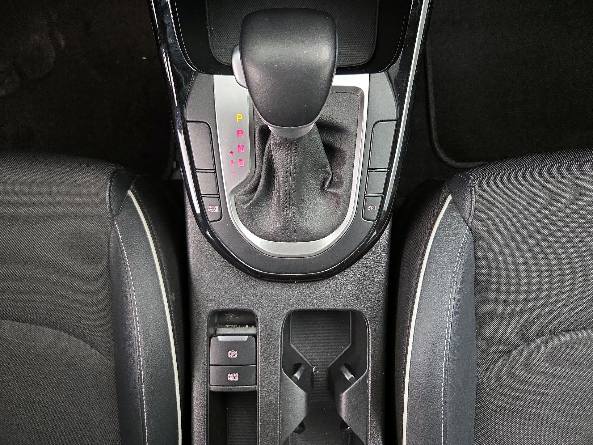 Thumbnail: 2023 Kia Forte - 18