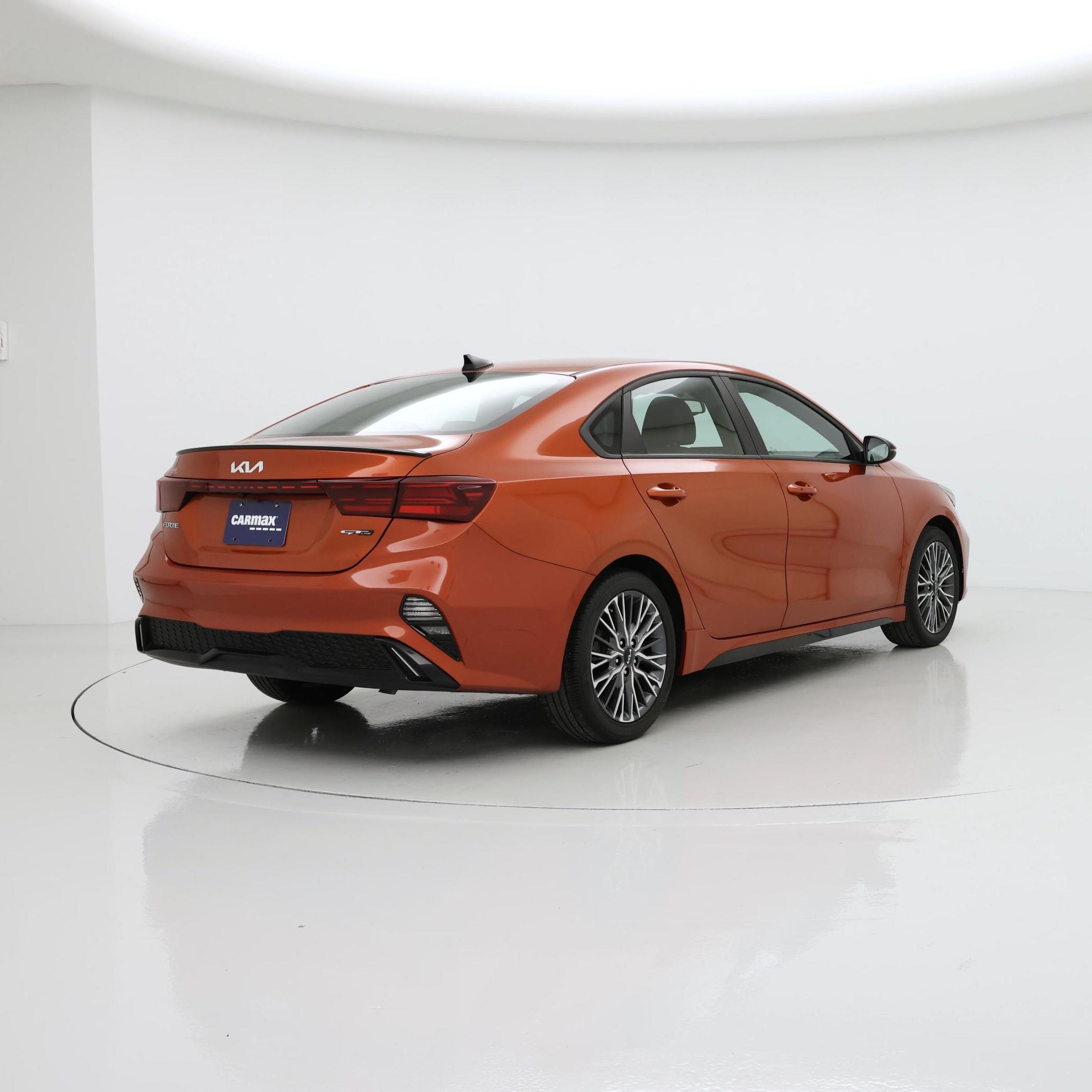 Thumbnail: 2023 Kia Forte - 8