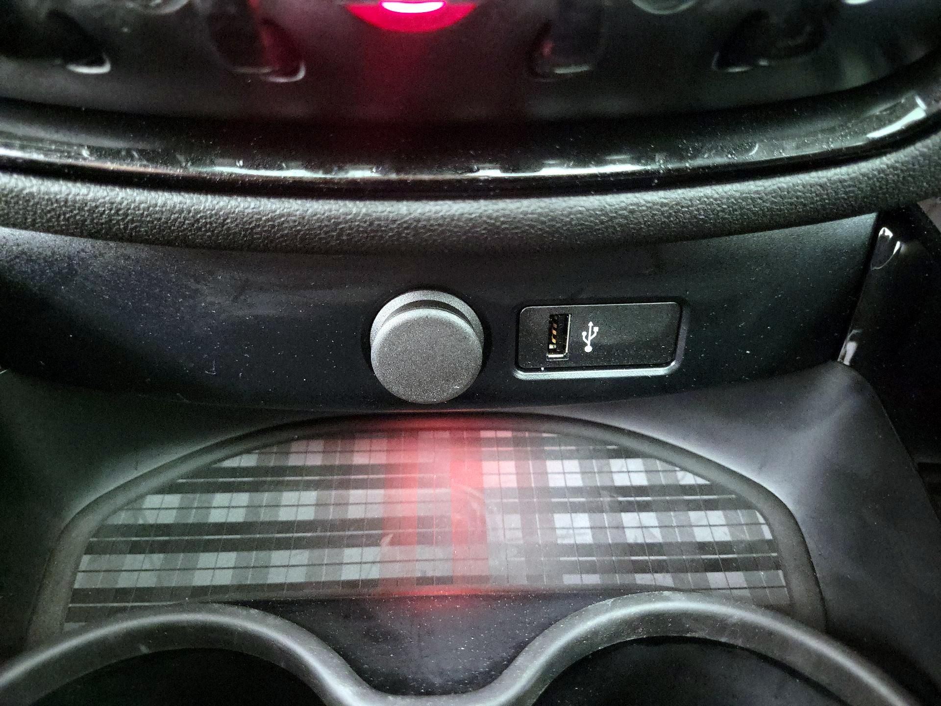 Thumbnail: 2023 MINI Cooper Clubman - 19