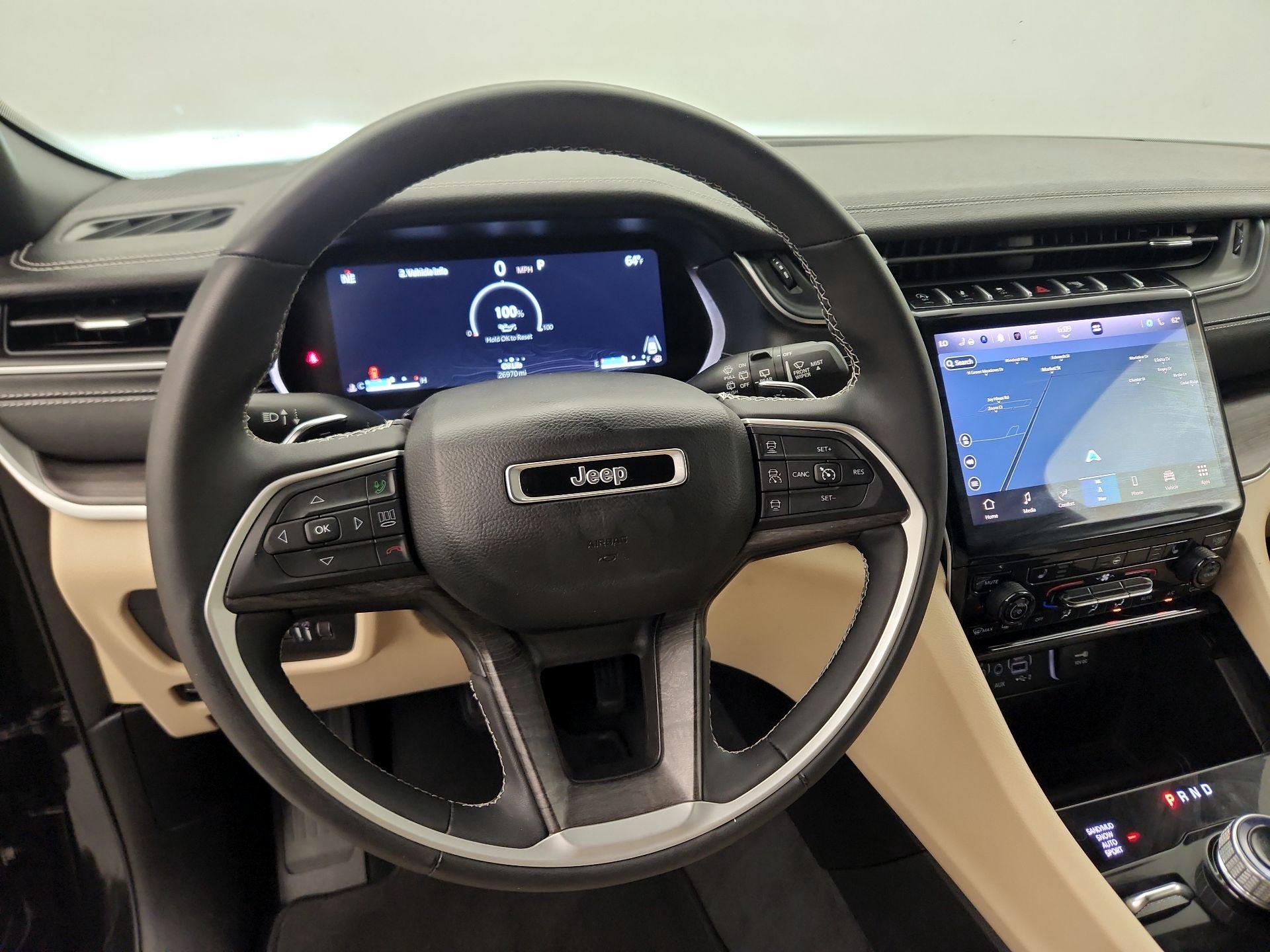 Thumbnail: 2023 Jeep Grand Cherokee - 10