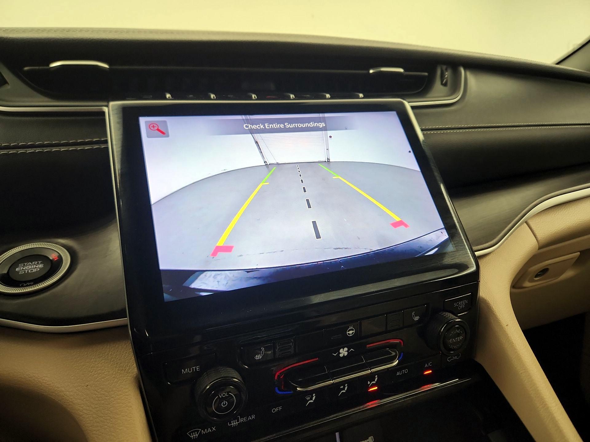 Thumbnail: 2023 Jeep Grand Cherokee - 14