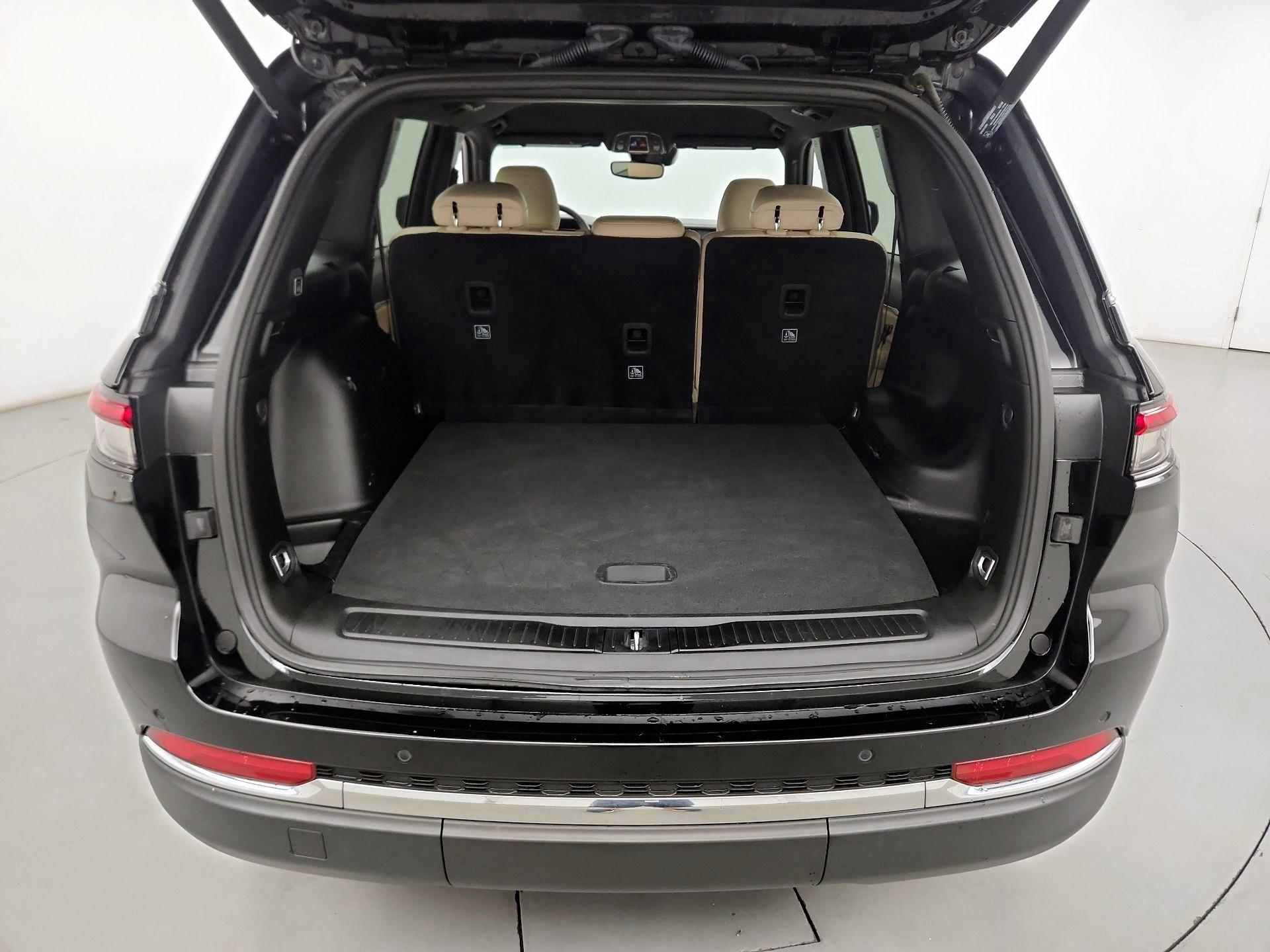 Thumbnail: 2023 Jeep Grand Cherokee - 20