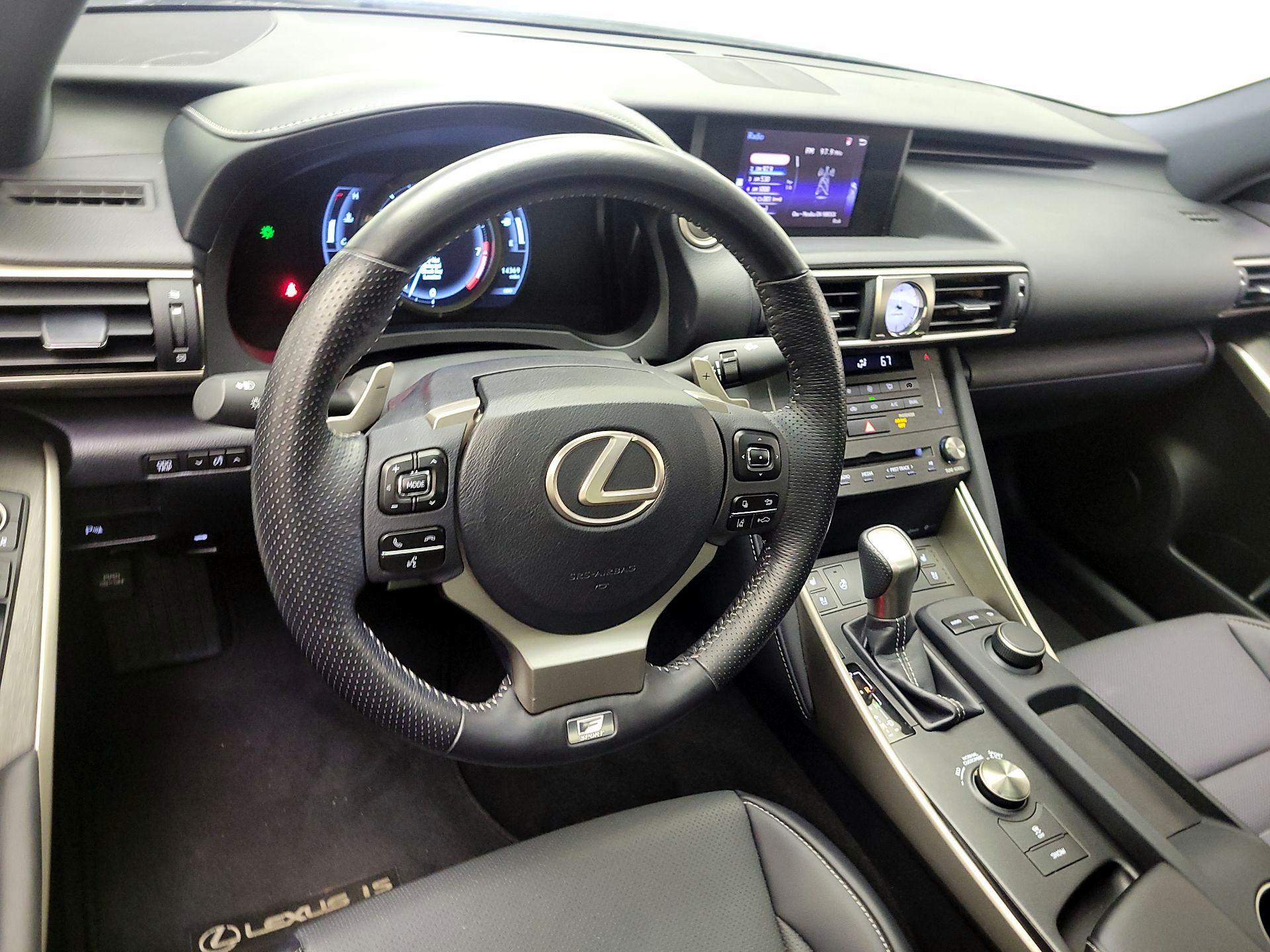 Thumbnail: 2020 Lexus IS - 8