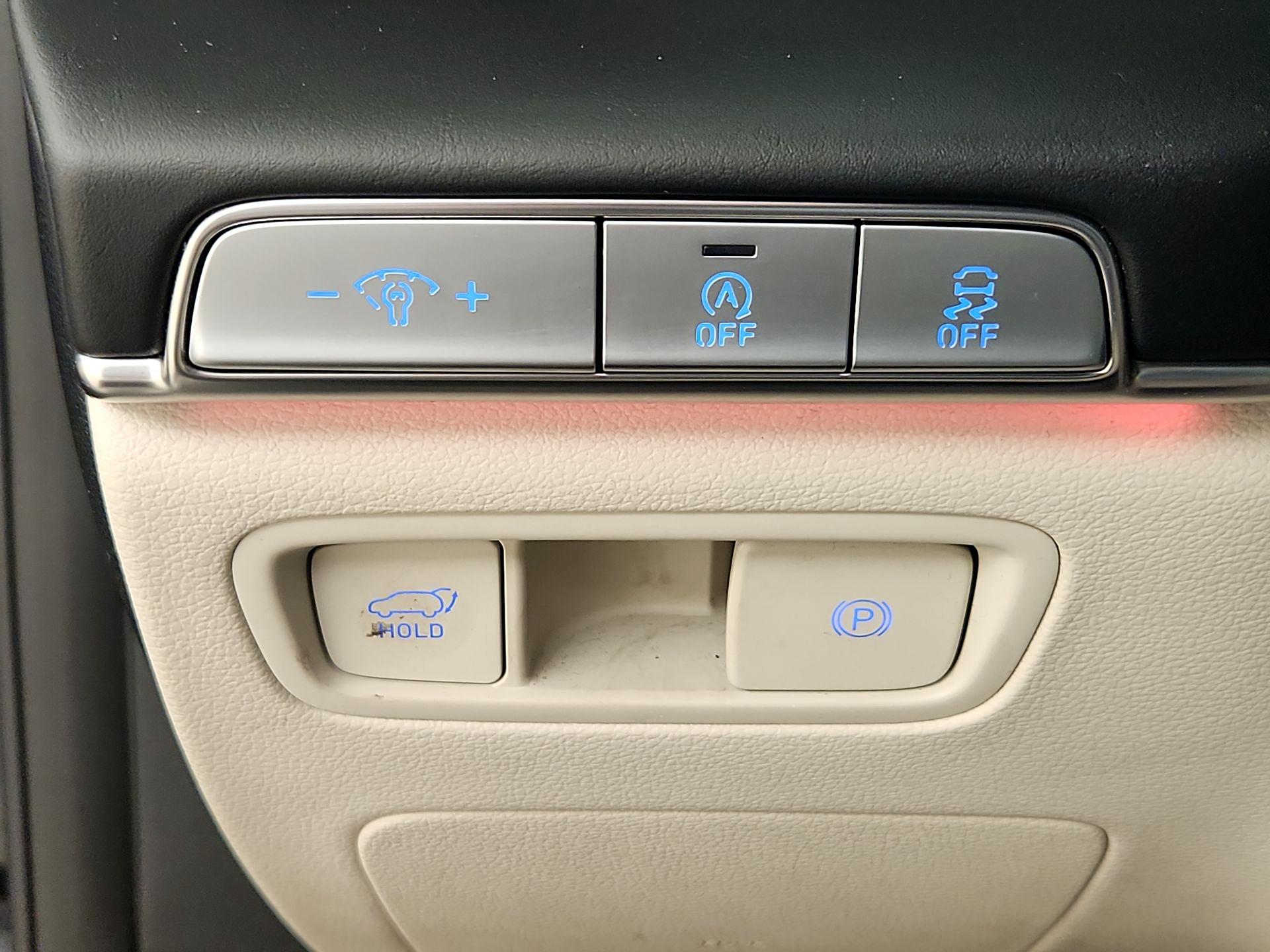 Thumbnail: 2023 Genesis GV80 - 11