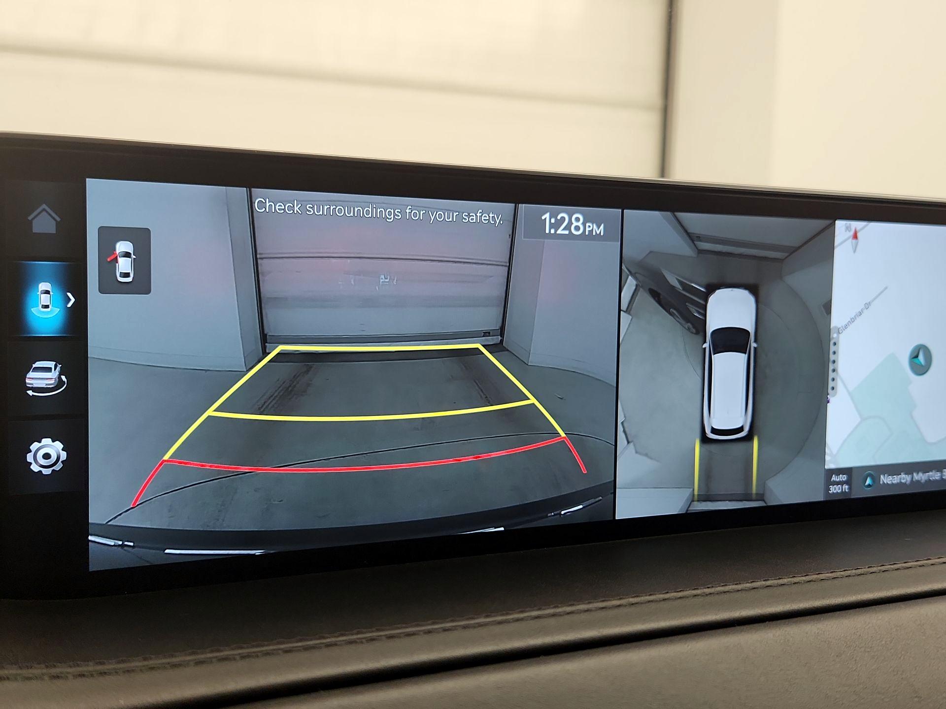 Thumbnail: 2023 Genesis GV80 - 13