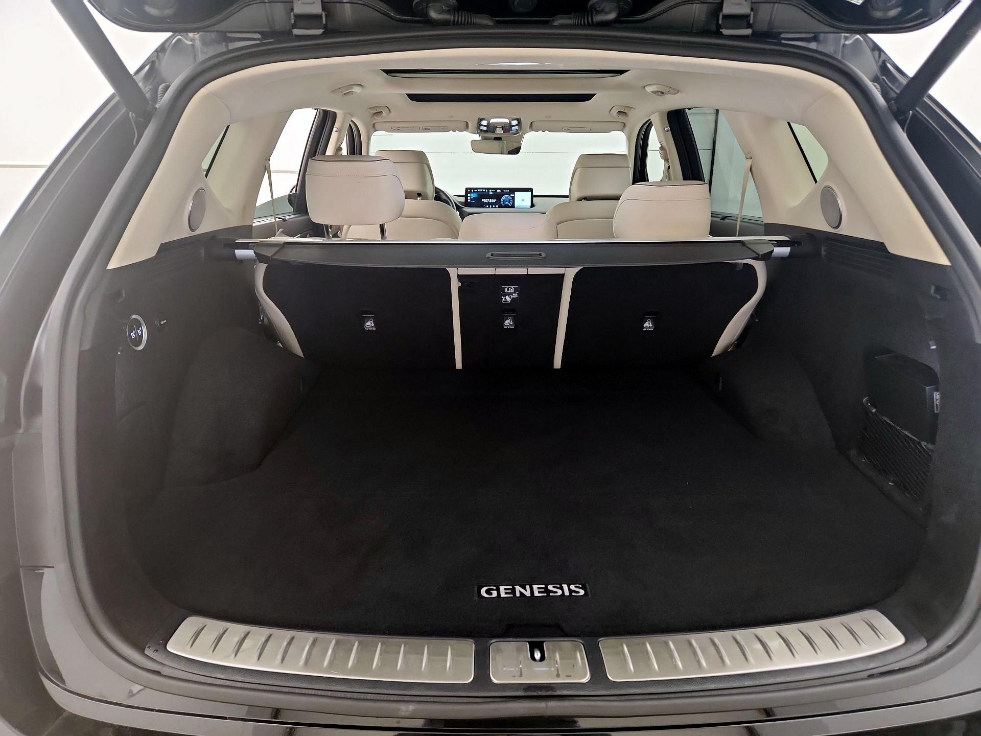 Thumbnail: 2023 Genesis GV80 - 20